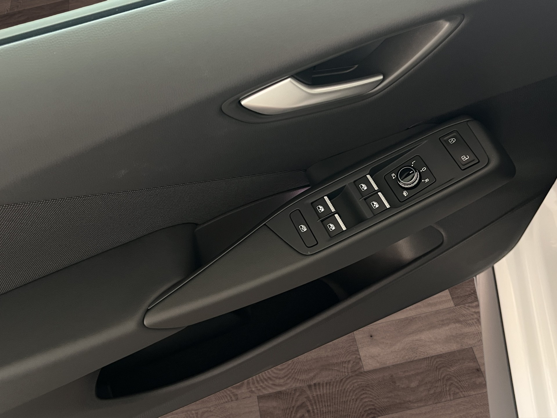VW ID.3 Neo 58 kWh 190 PS Life-image-8
