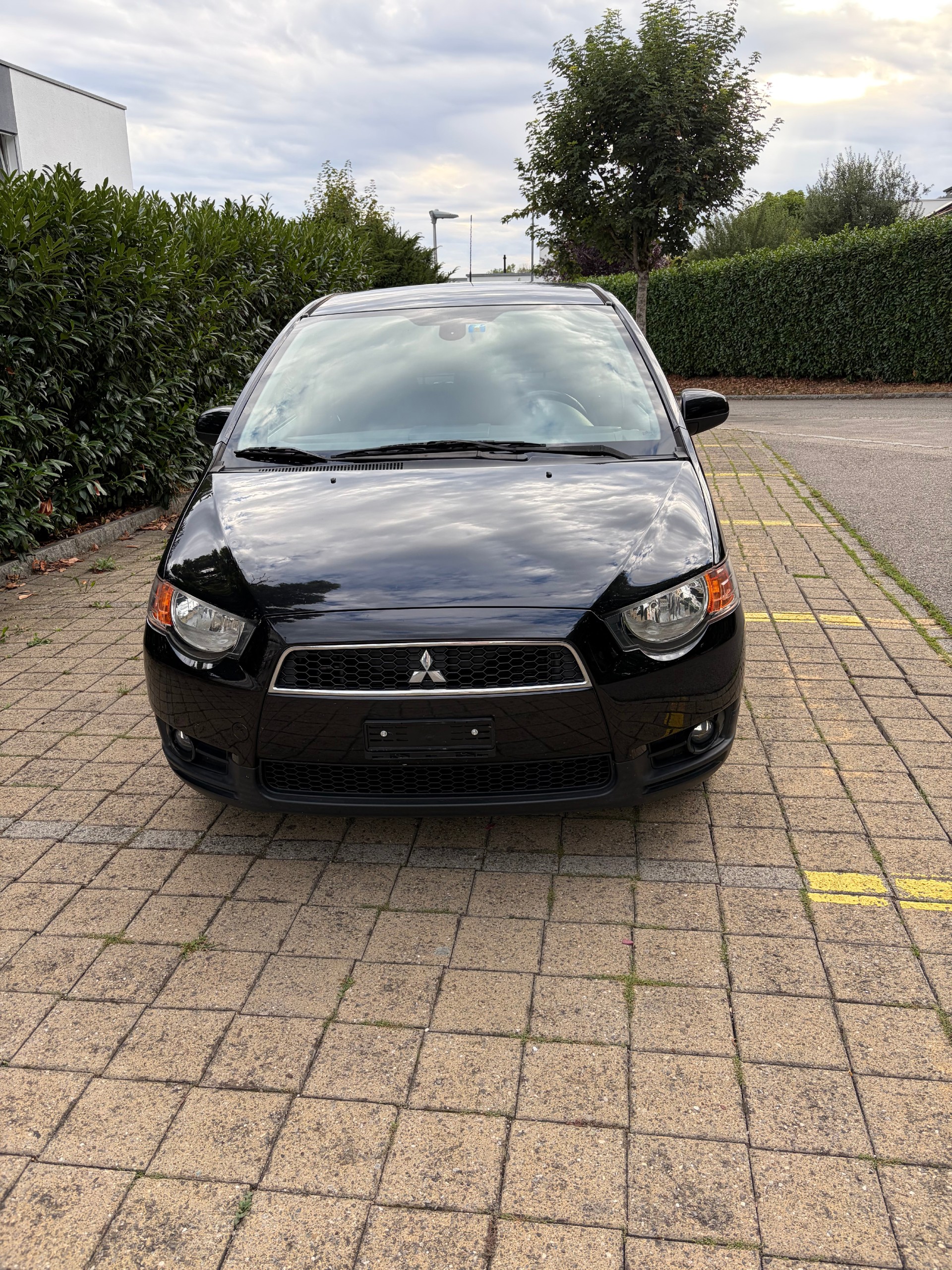 MITSUBISHI 1.3 16V Goal-image-1