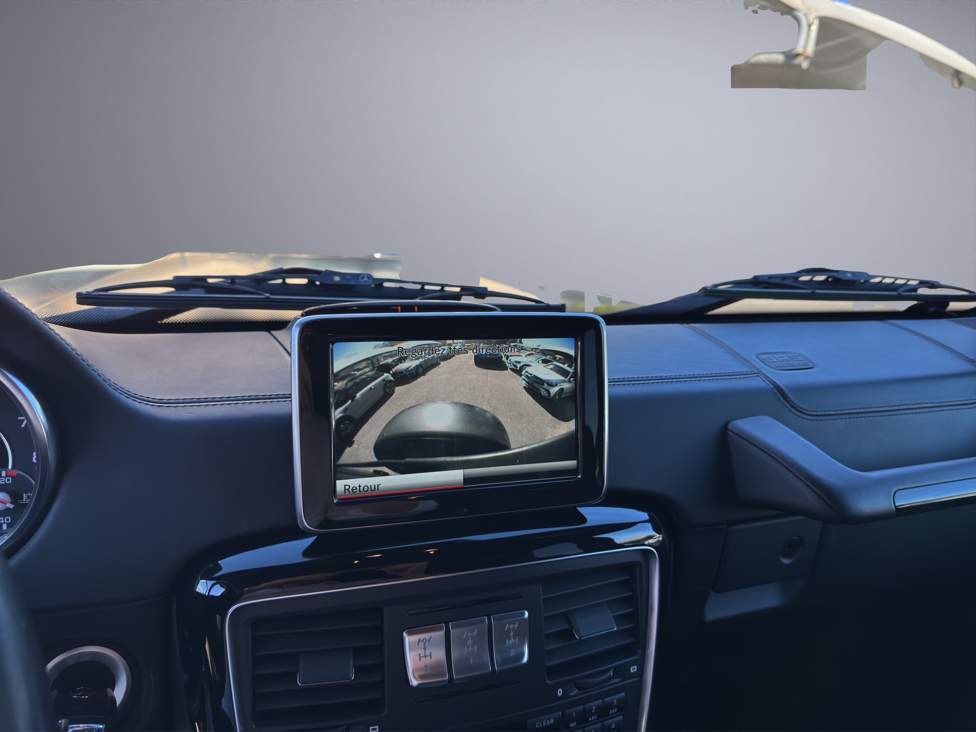 MERCEDES-BENZ G 63 AMG Automatic-image-12