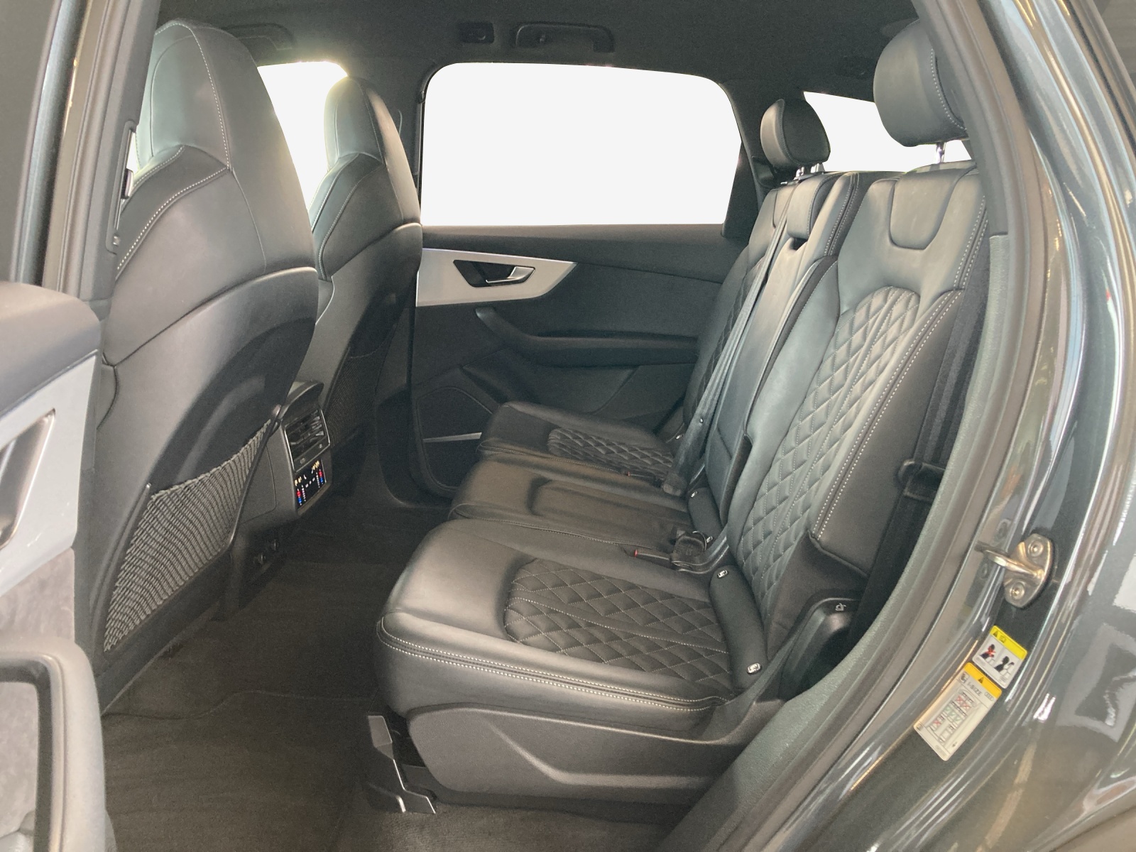 AUDI Q7 SUV TDI quattro 210 kW S Line tiptronic-image-11
