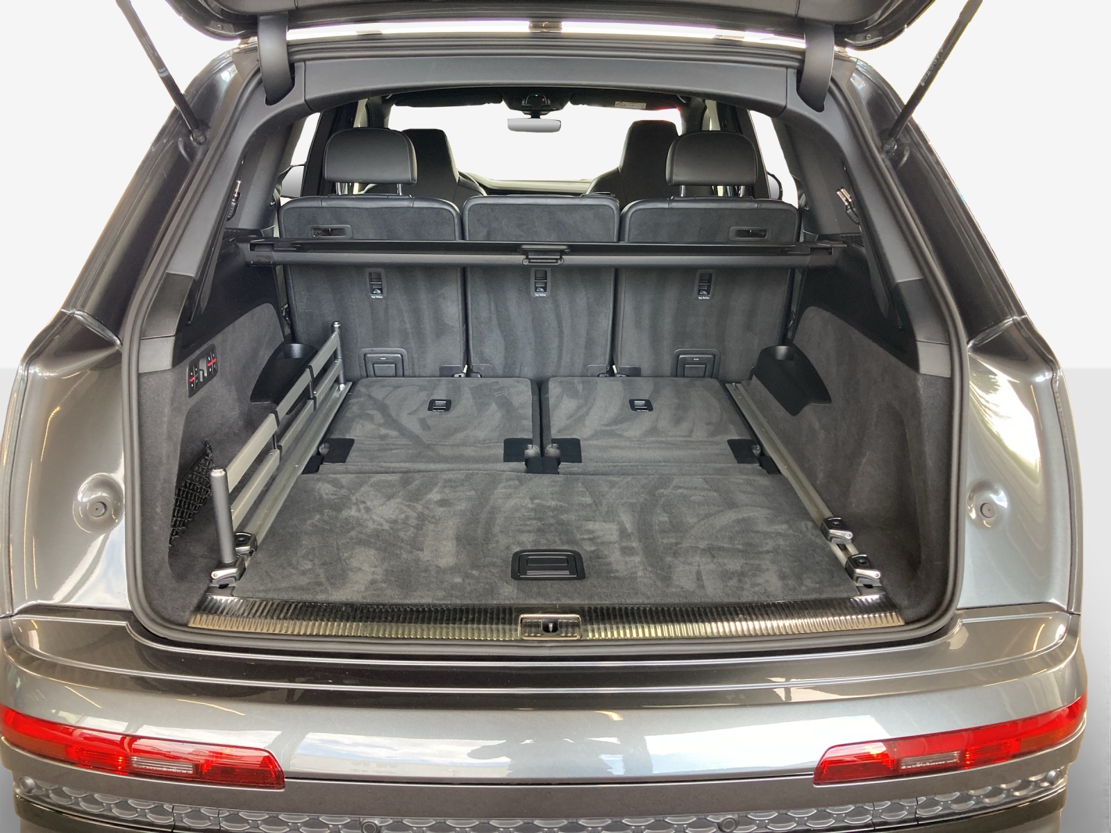 AUDI Q7 SUV TDI quattro 210 kW S Line tiptronic-image-12