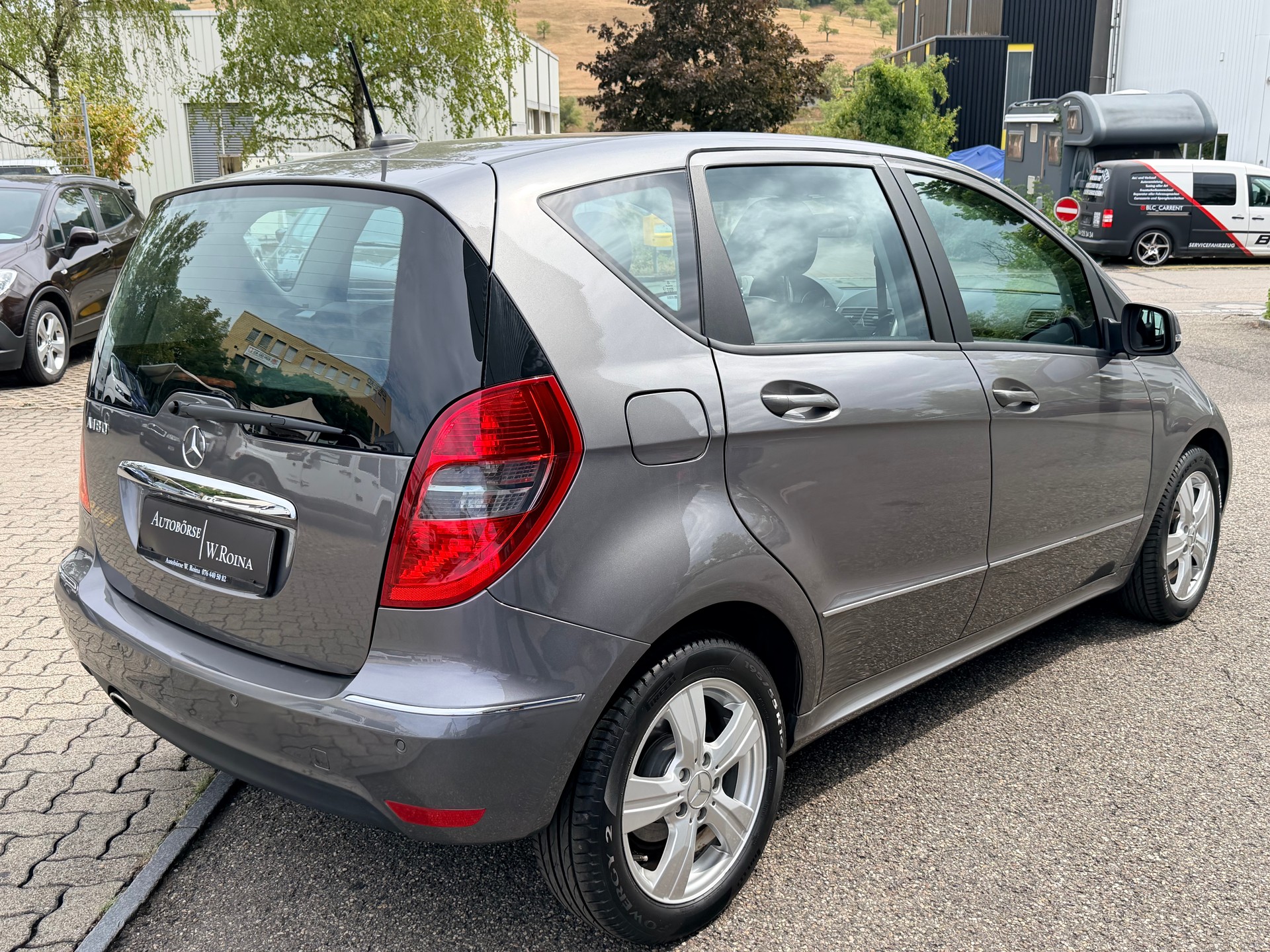 MERCEDES-BENZ A 180 Avantgarde Selection Autotronic-image-2