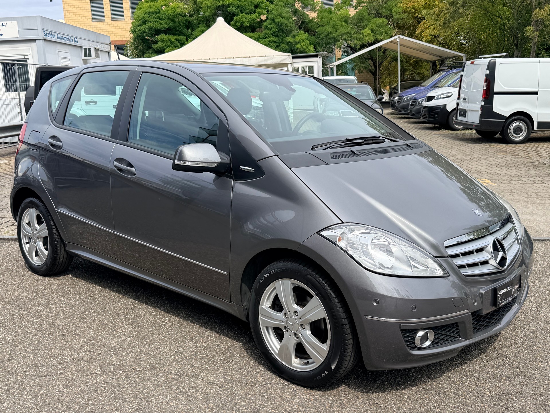 MERCEDES-BENZ A 180 Avantgarde Selection Autotronic-image-0