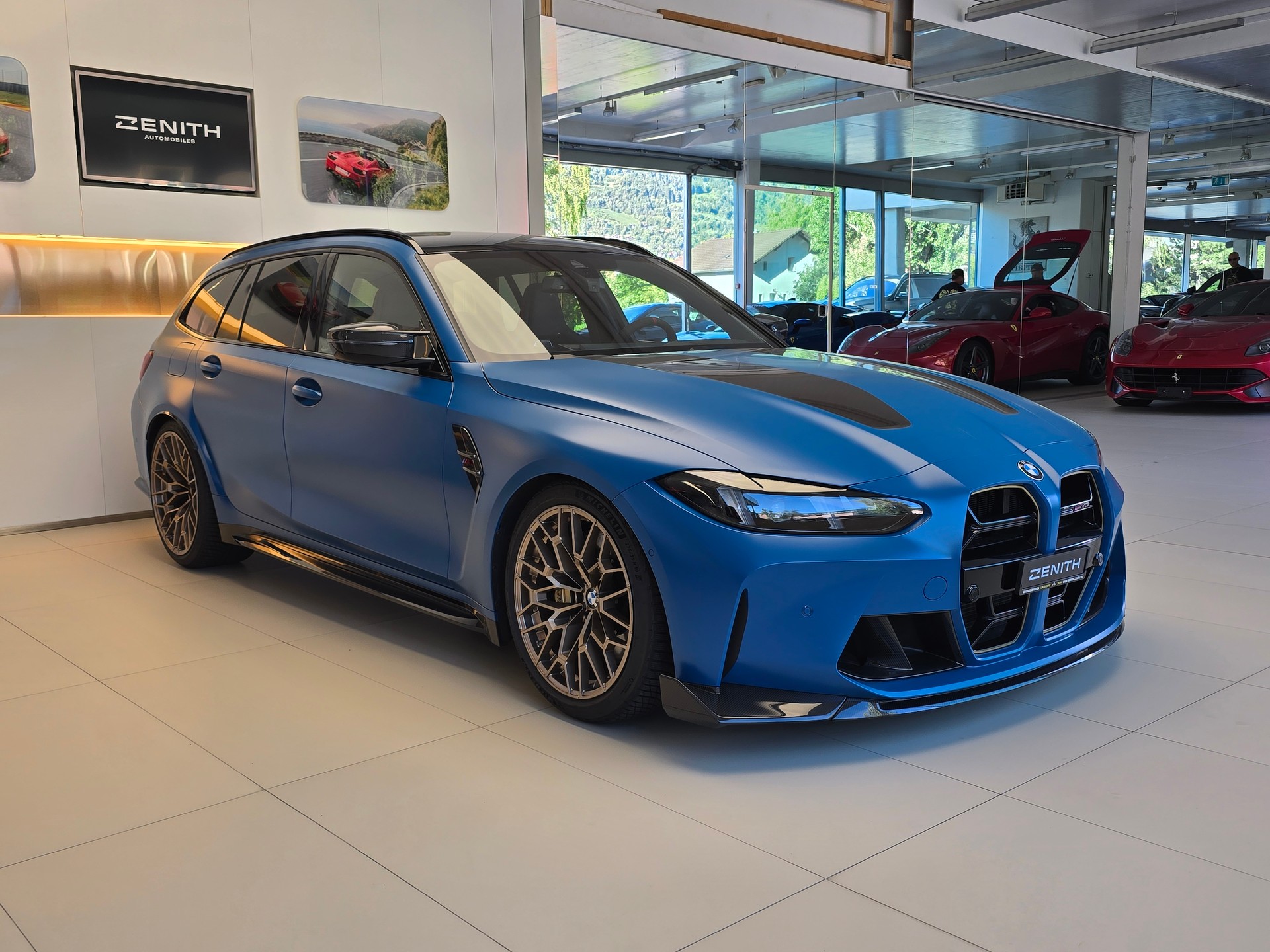 BMW M3 CS Touring xDrive-image-2