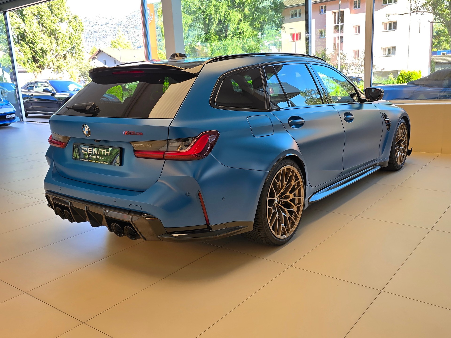 BMW M3 CS Touring xDrive-image-4