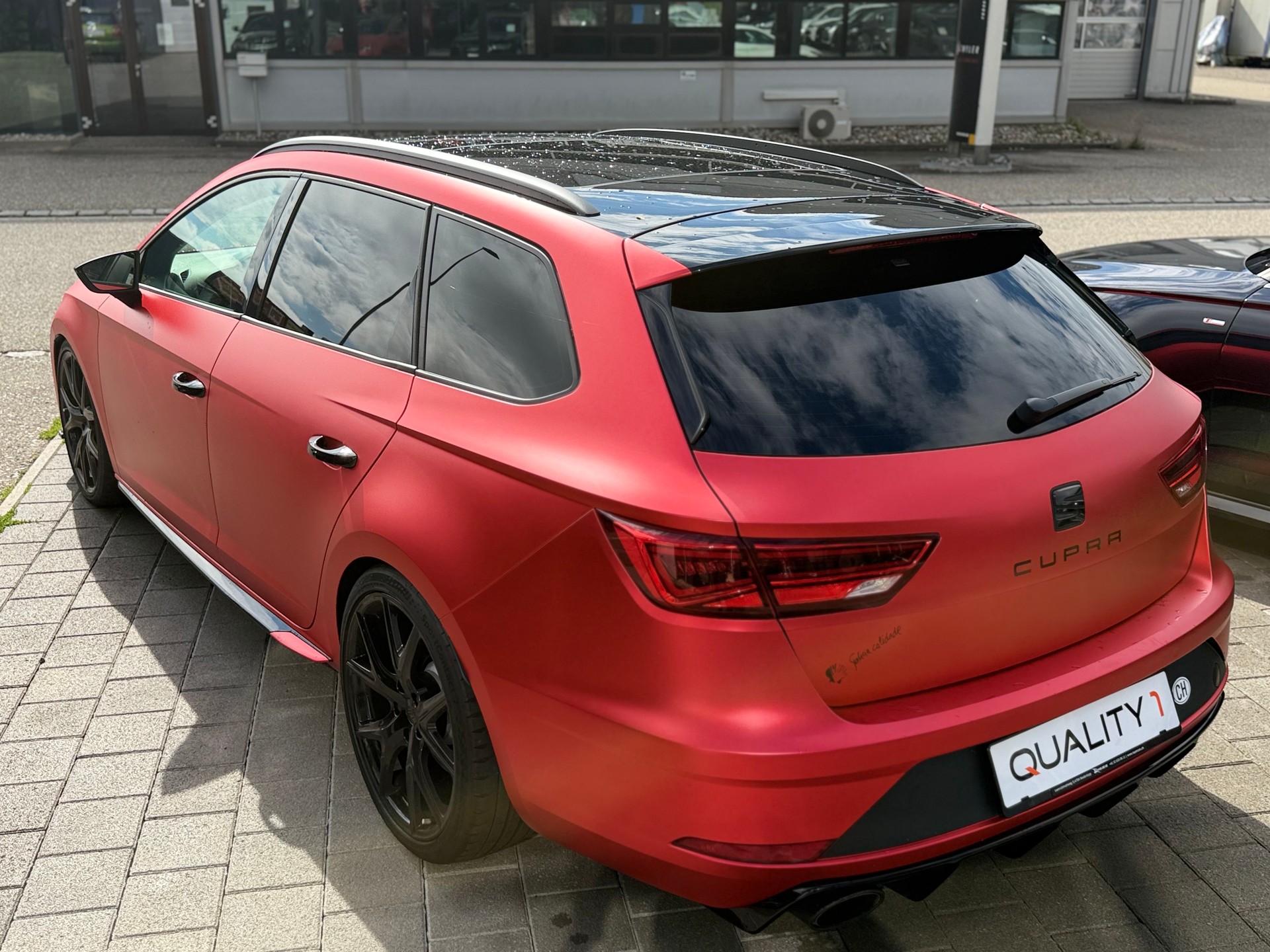 SEAT Leon ST 2.0 TSI Swiss Cupra 300 4 Drive DSG-image-17