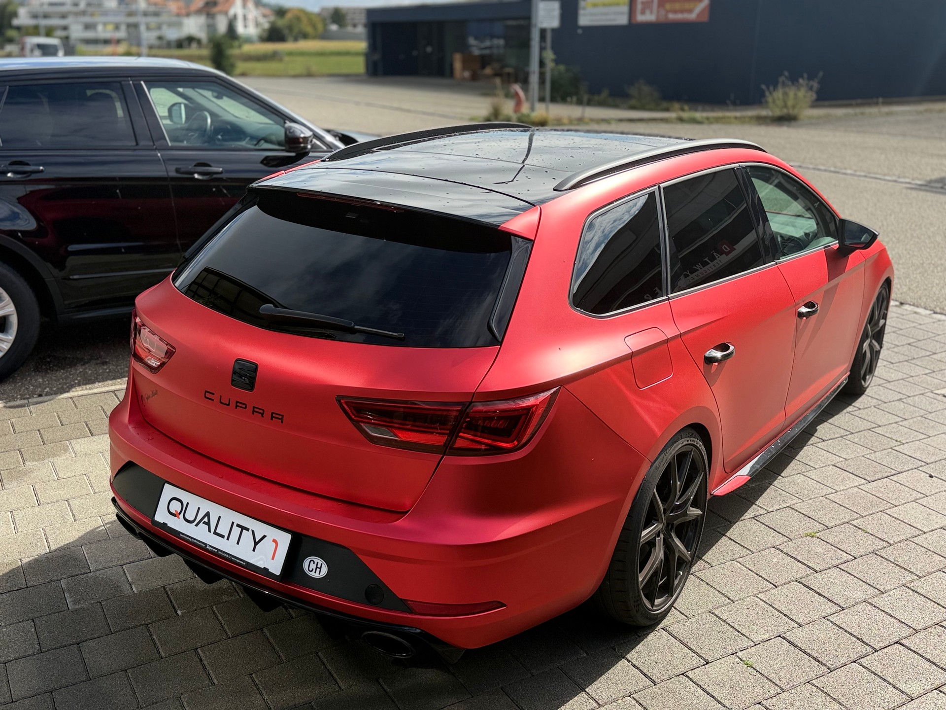 SEAT Leon ST 2.0 TSI Swiss Cupra 300 4 Drive DSG-image-13