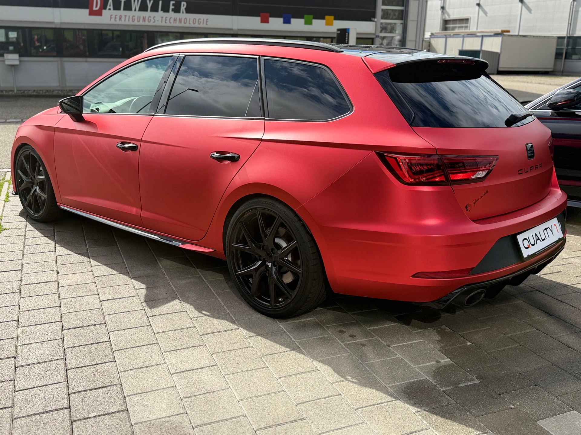 SEAT Leon ST 2.0 TSI Swiss Cupra 300 4 Drive DSG-image-18