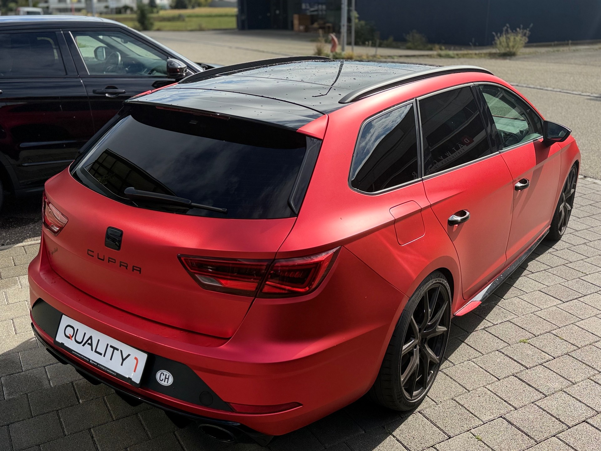 SEAT Leon ST 2.0 TSI Swiss Cupra 300 4 Drive DSG-image-14