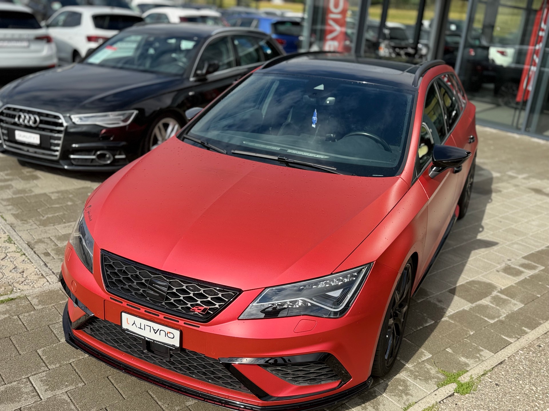 SEAT Leon ST 2.0 TSI Swiss Cupra 300 4 Drive DSG-image-5