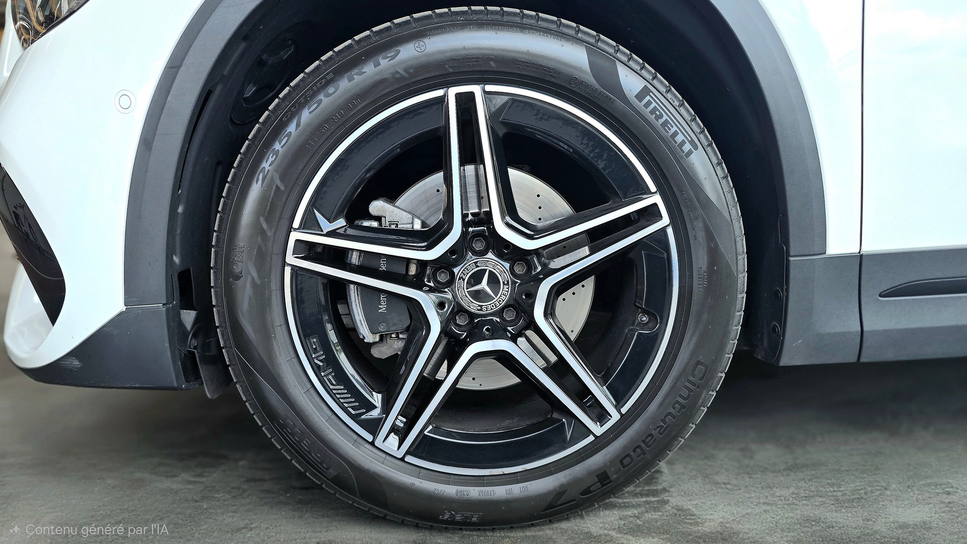 MERCEDES-BENZ GLA 200d 4Matic AMG Line 8G-DCT-image-12