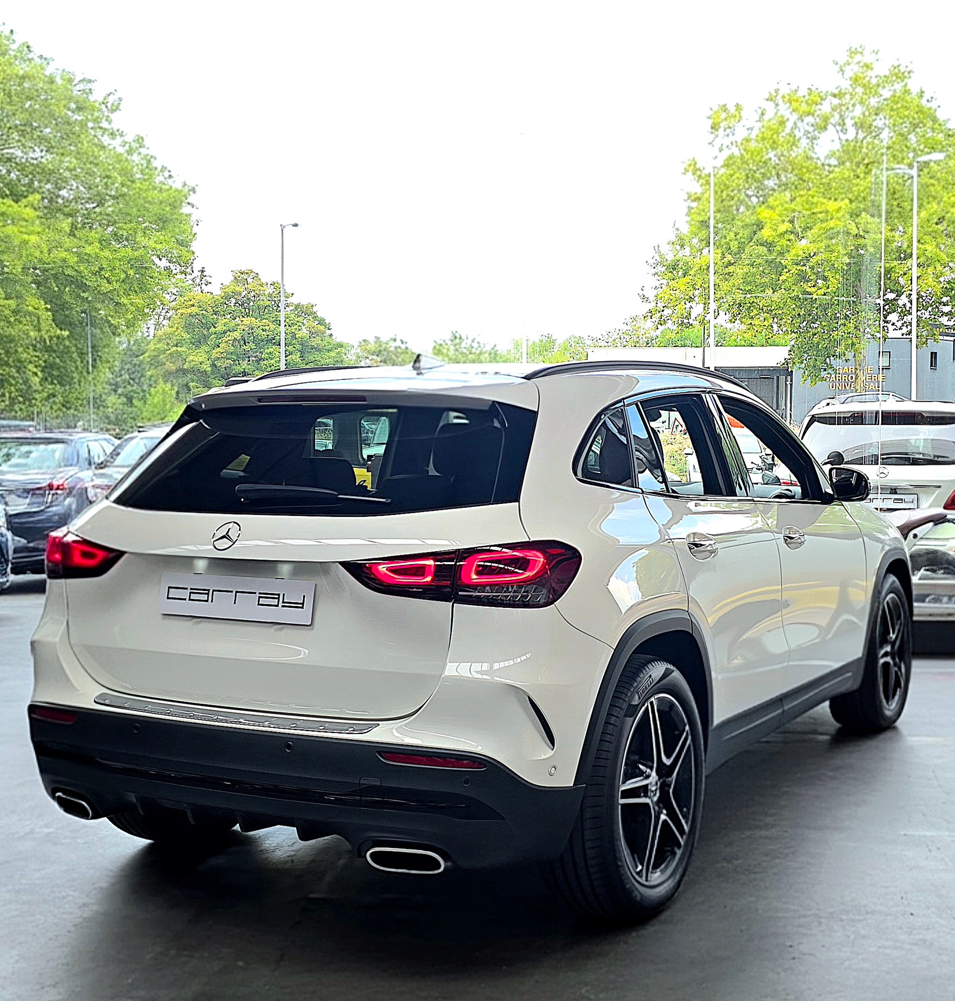 MERCEDES-BENZ GLA 200d 4Matic AMG Line 8G-DCT-image-6
