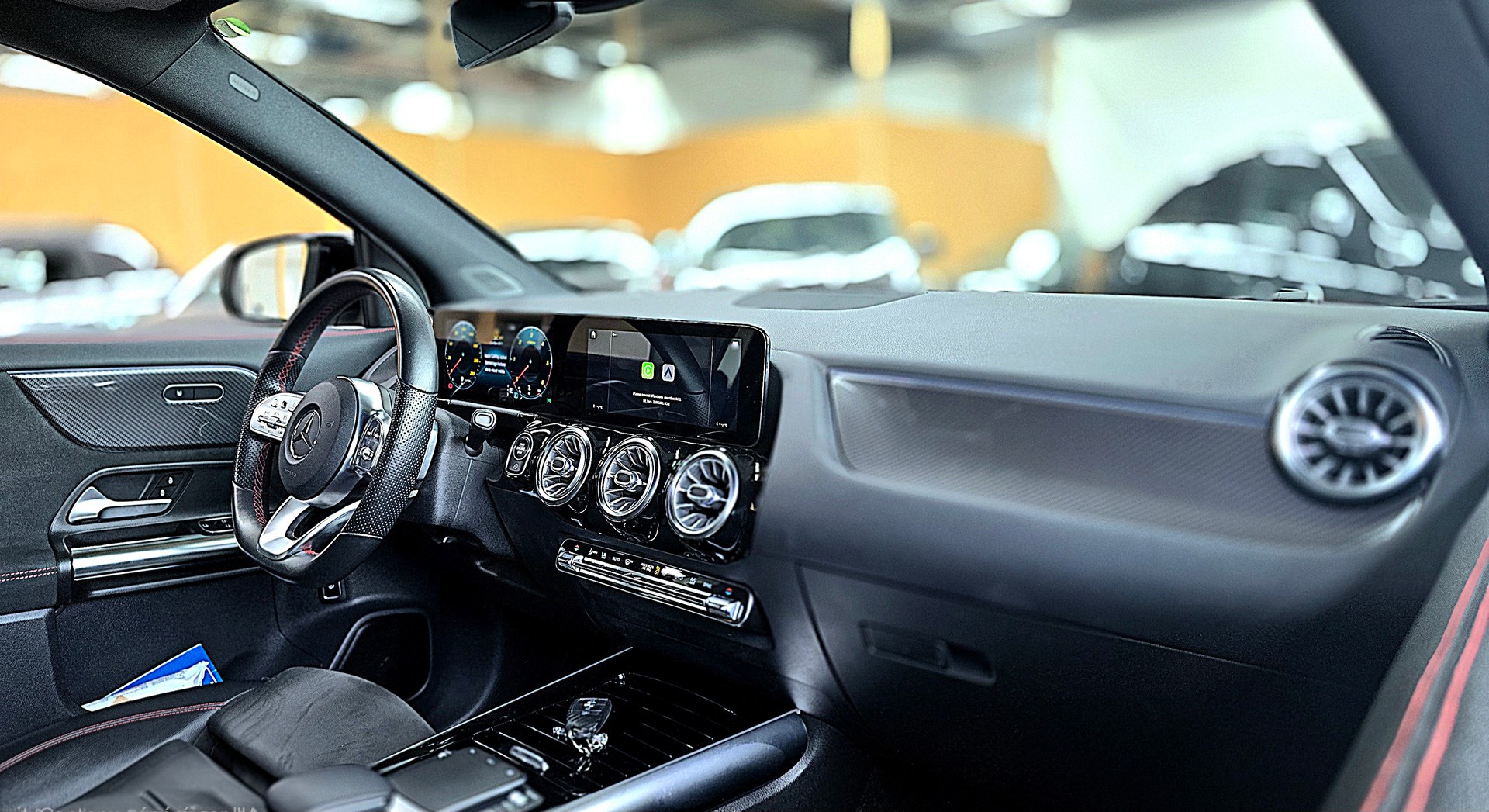 MERCEDES-BENZ GLA 200d 4Matic AMG Line 8G-DCT-image-27