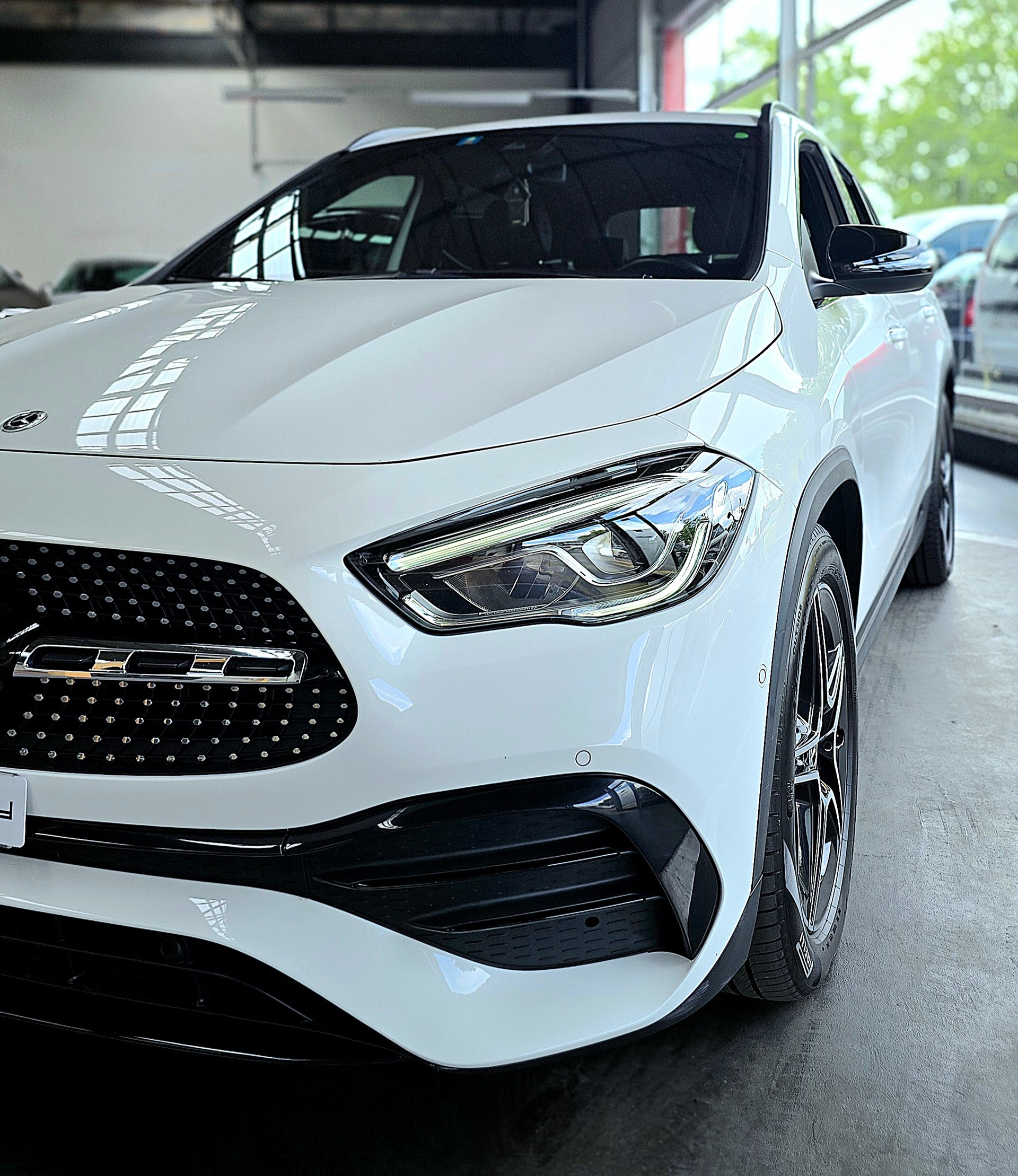 MERCEDES-BENZ GLA 200d 4Matic AMG Line 8G-DCT-image-14