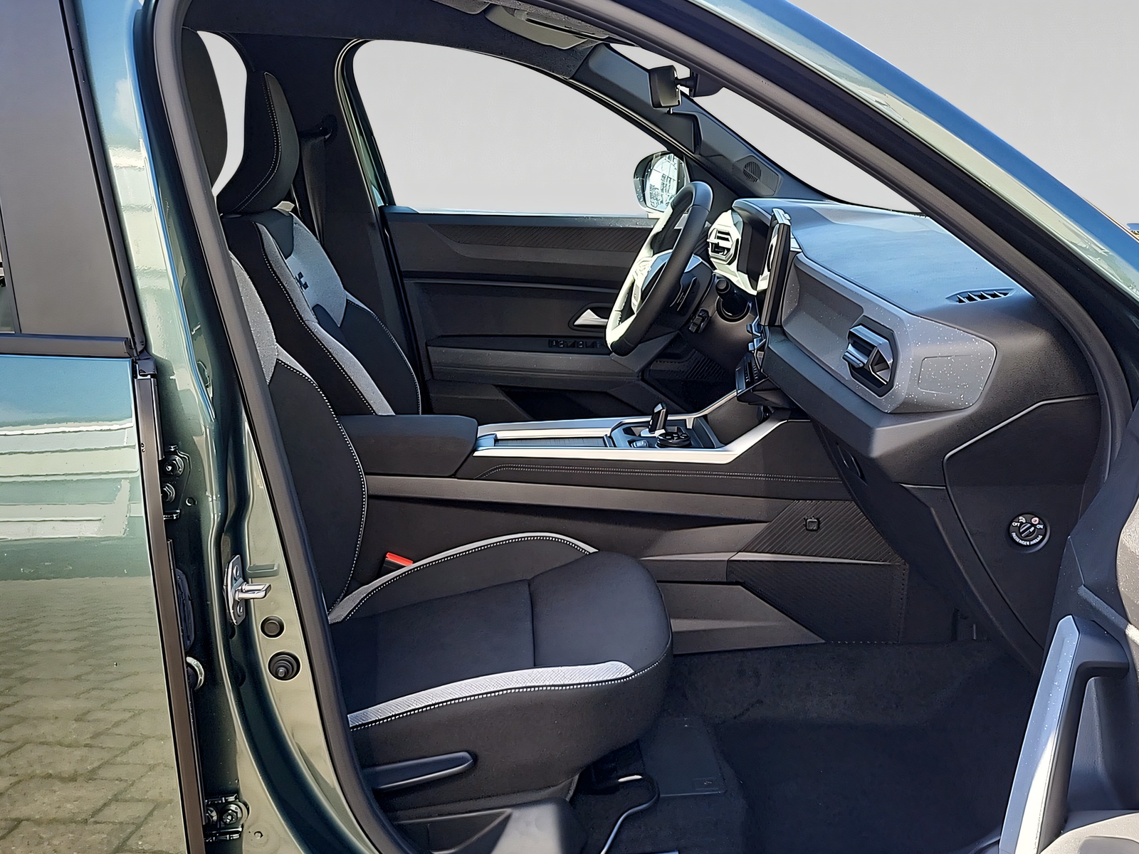 DACIA BIGSTER journey Hybrid 150 4x4-image-5
