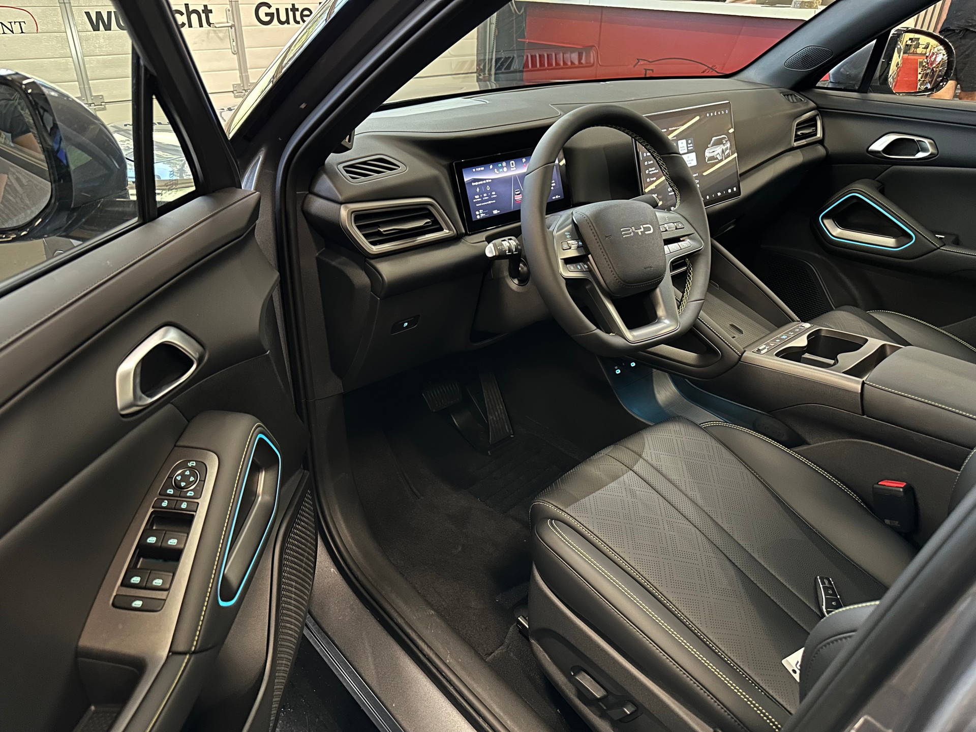 BYD Atto 2 DM-i Boost-image-9
