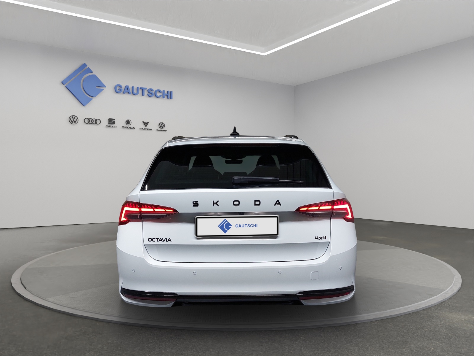 SKODA Octavia Combi 2.0 TSI DSG Dynamic 4x4-image-3