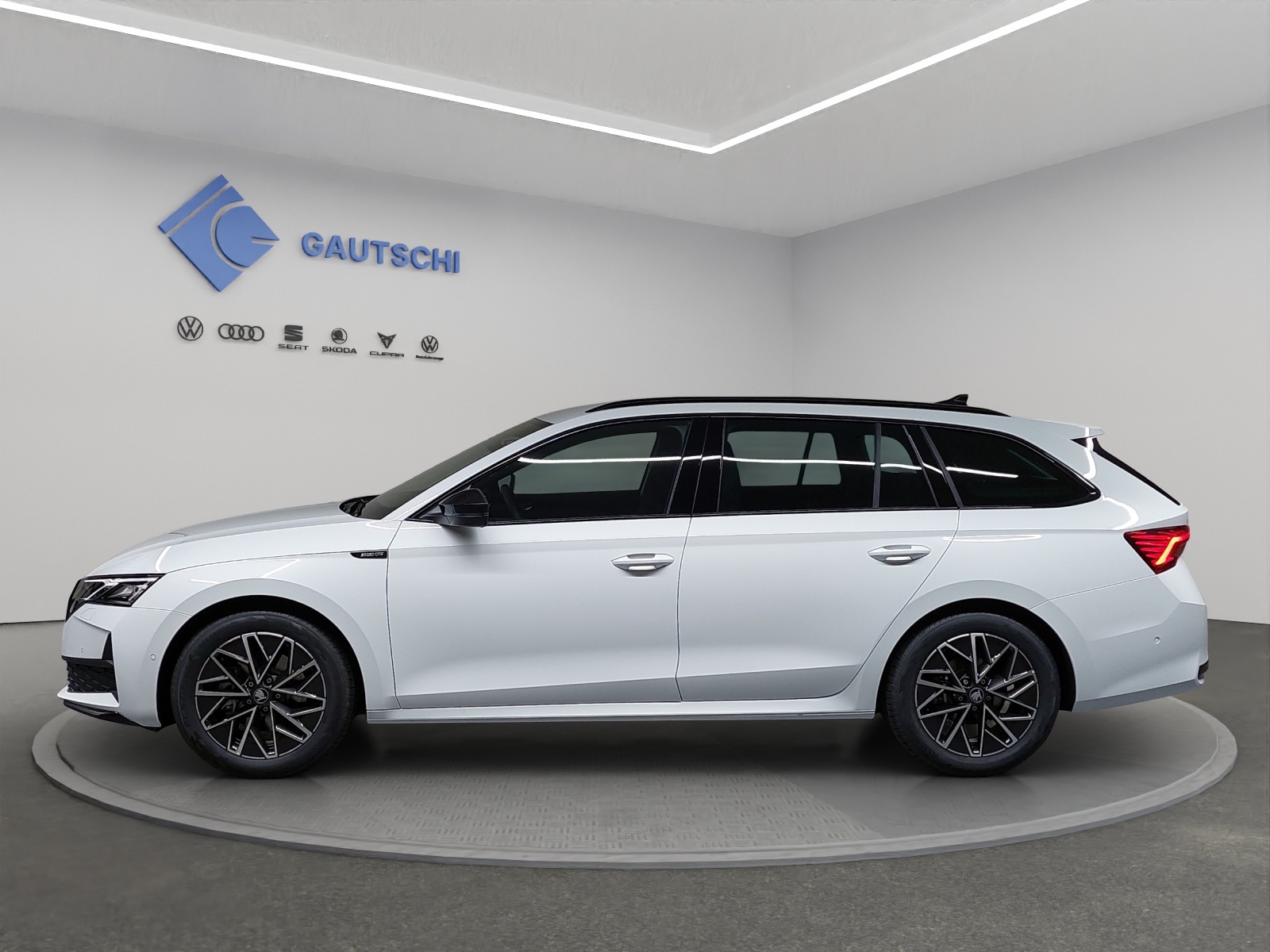 SKODA Octavia Combi 2.0 TSI DSG Dynamic 4x4-image-1