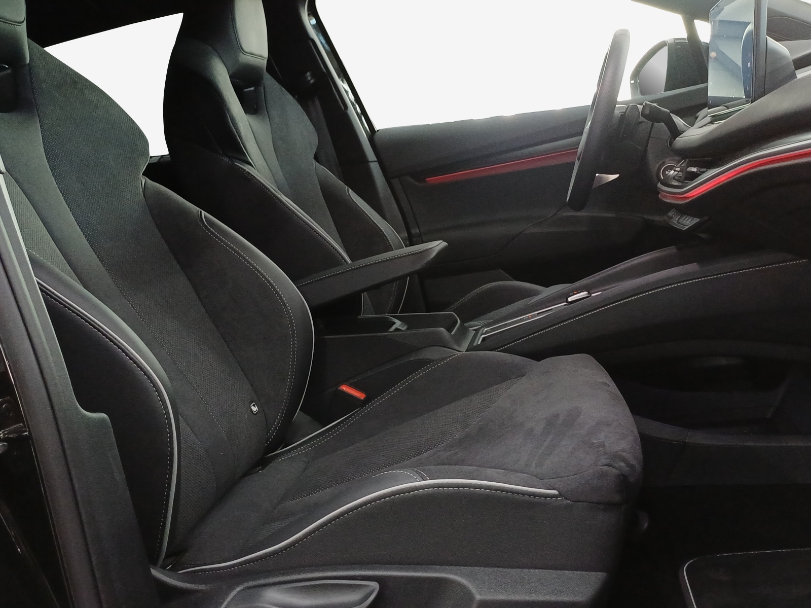 SKODA Elroq 85x Sportline 4x4-image-14
