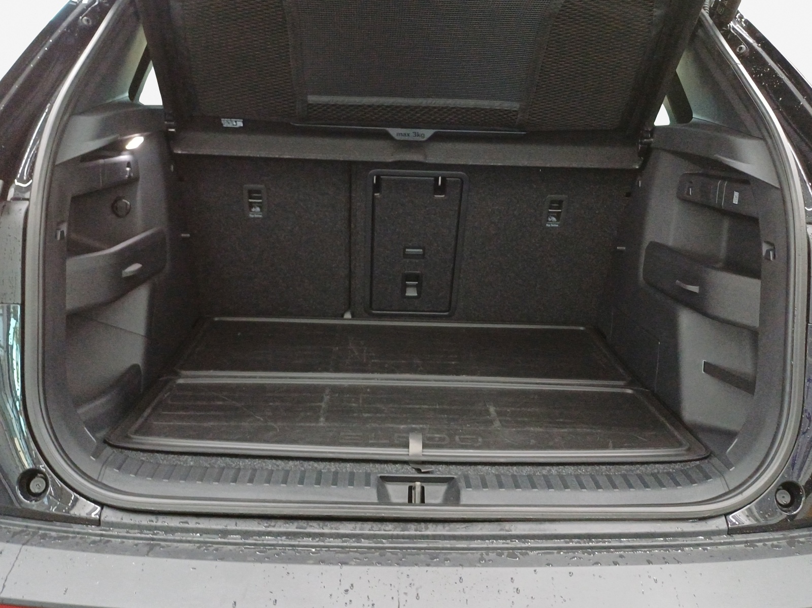 SKODA Elroq 85x Sportline 4x4-image-13