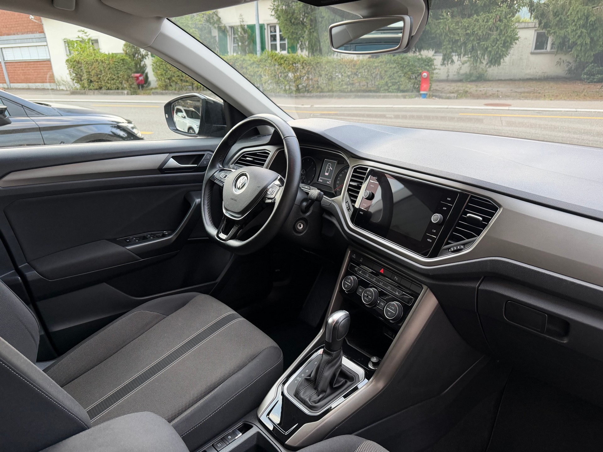 VW T-Roc 1.5 TSI EVO Advance DSG-image-11