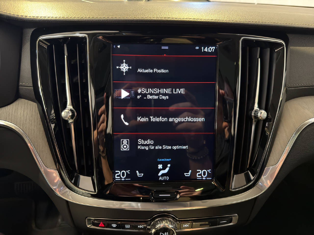 VOLVO V60 2.0 T6 Inscription AWD-image-9