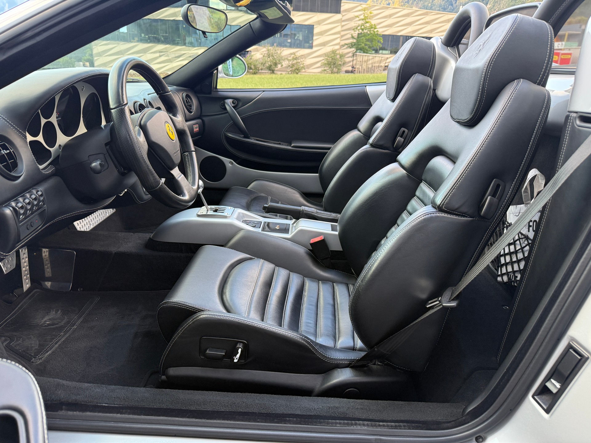 FERRARI F360 Spider - Handschalter-image-8