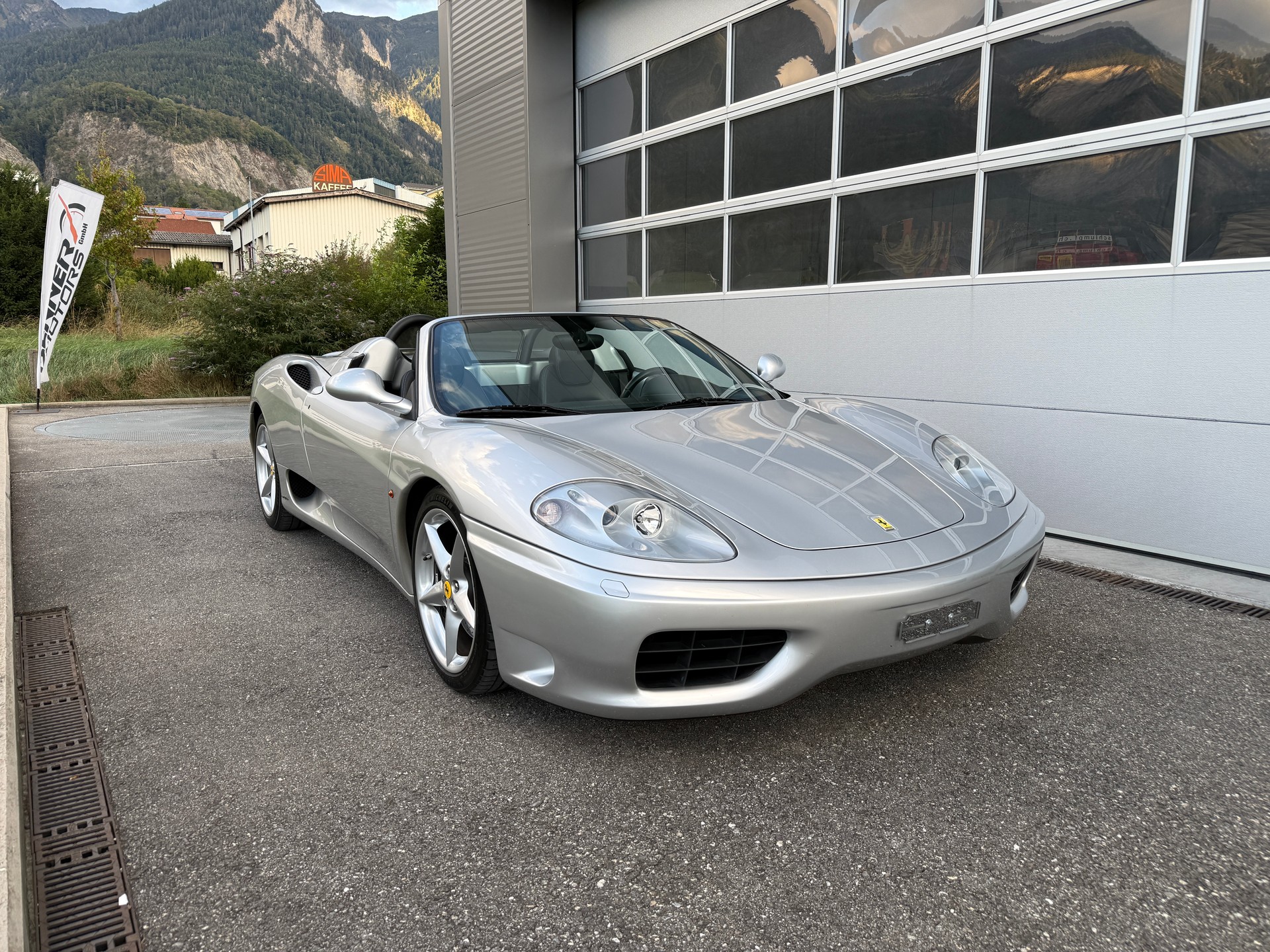 FERRARI F360 Spider - Handschalter-image-2