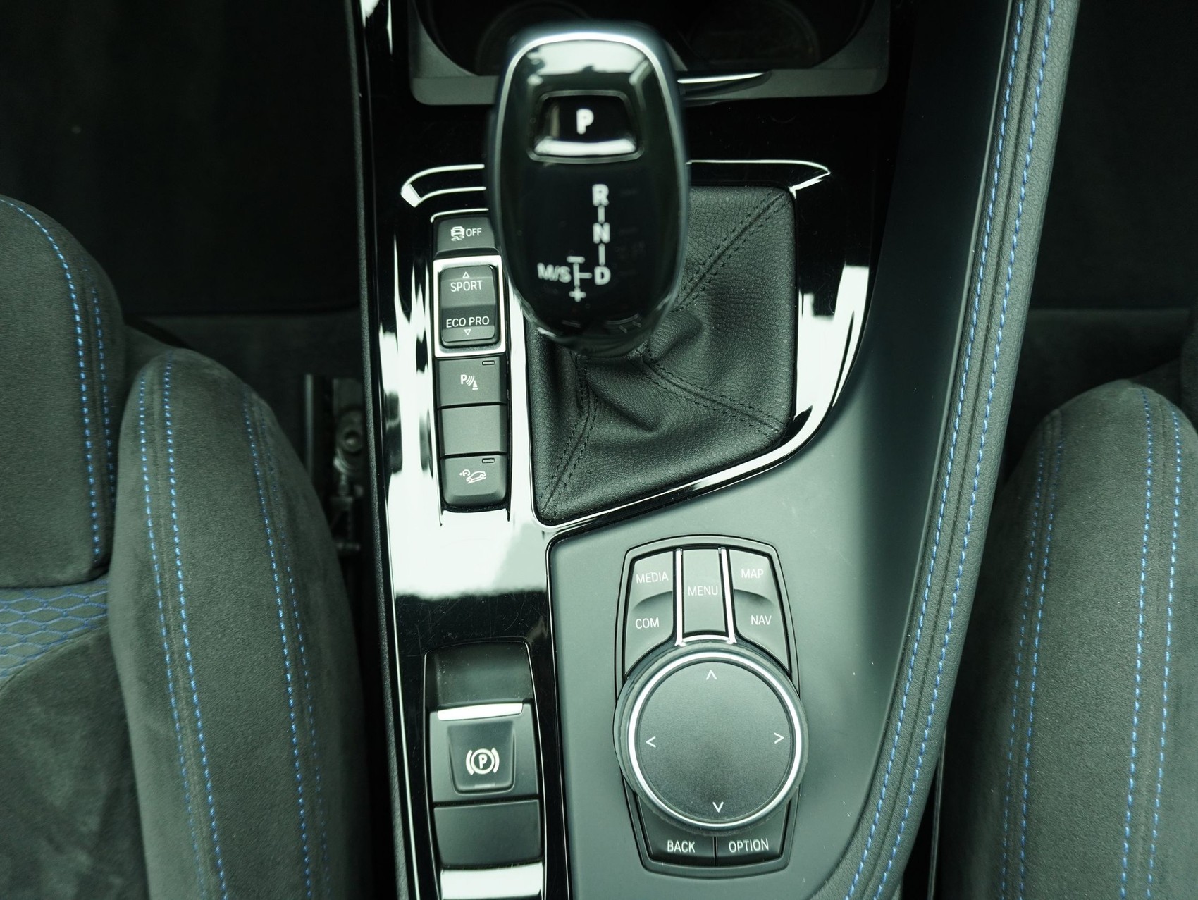 BMW X1 25i xDrive M Sport-image-13