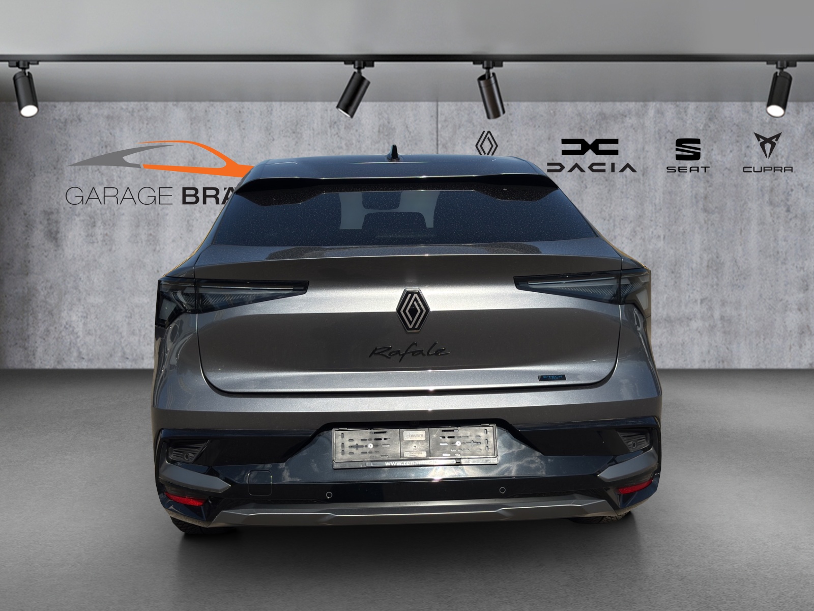 RENAULT Rafale 1.2 E-Tech Hybrid 200 Esprit Alpine-image-4
