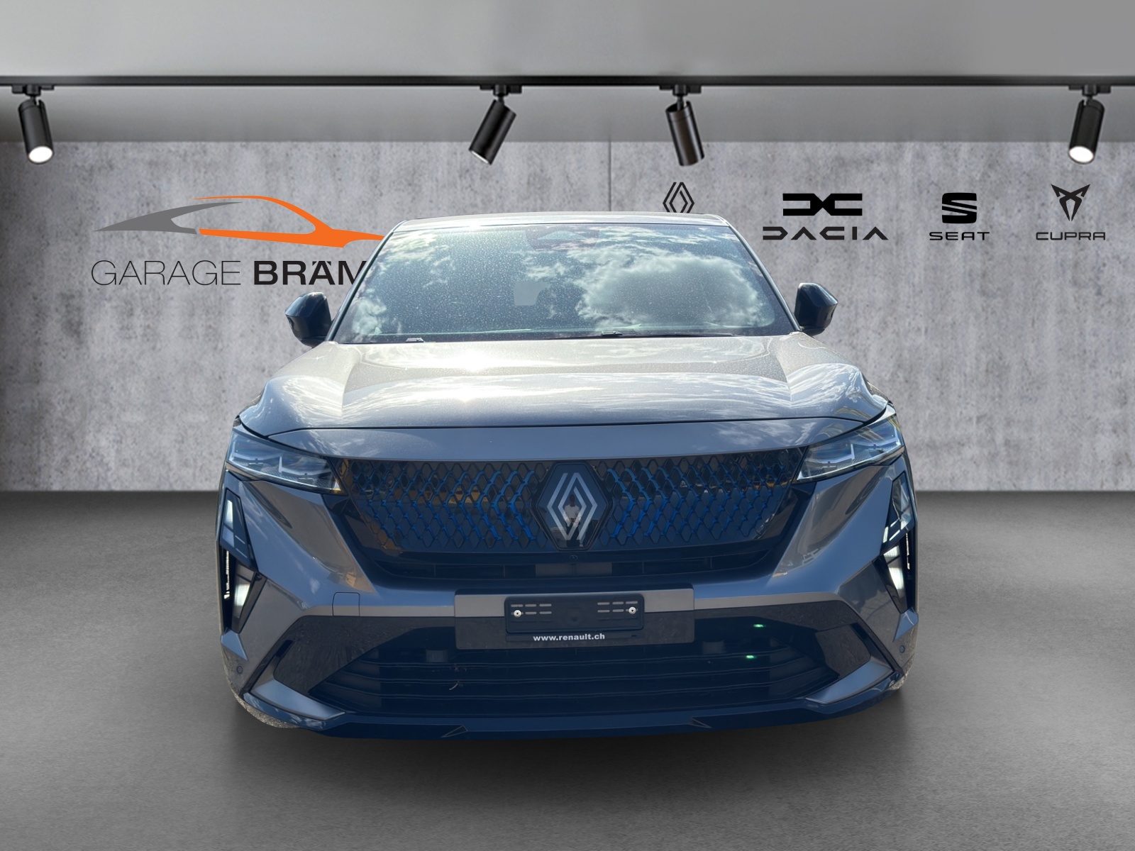 RENAULT Rafale 1.2 E-Tech Hybrid 200 Esprit Alpine-showroom-element-1