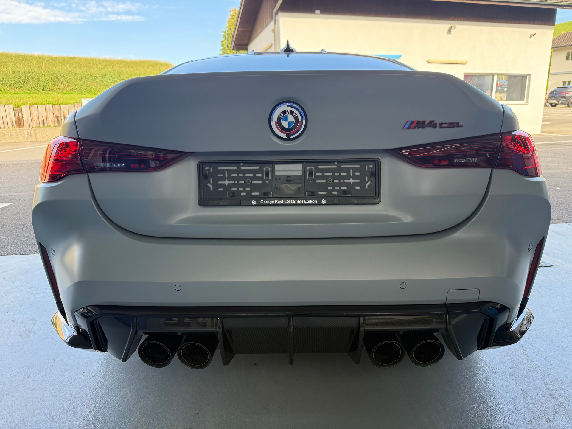 BMW M4 CSL Coupé-image-9