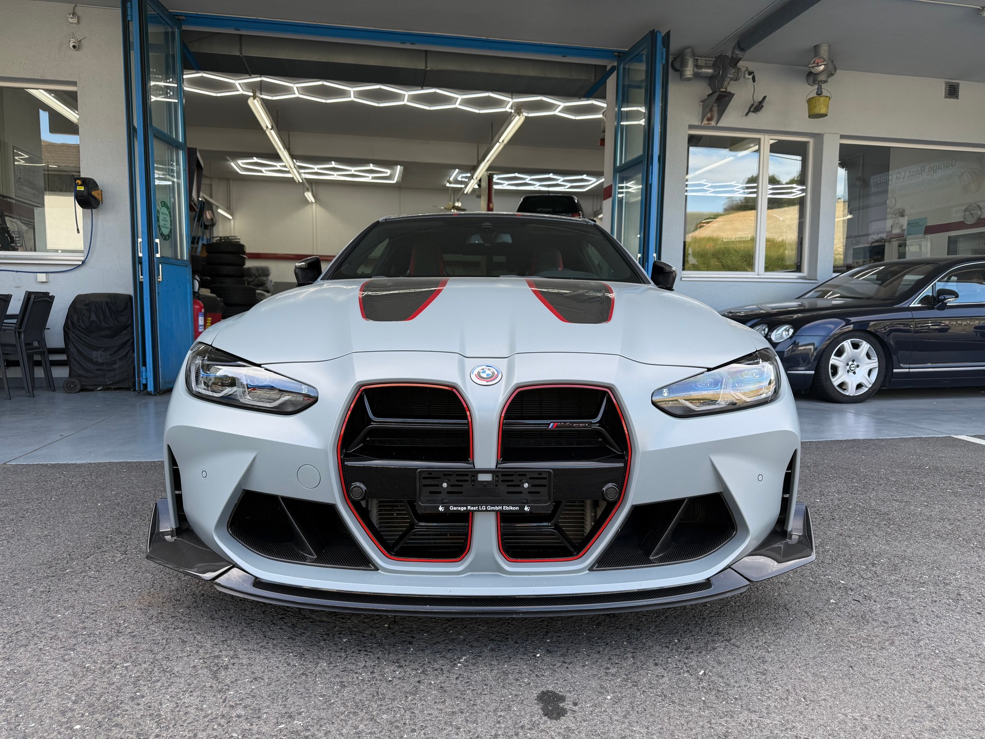 BMW M4 CSL Coupé-showroom-element-2