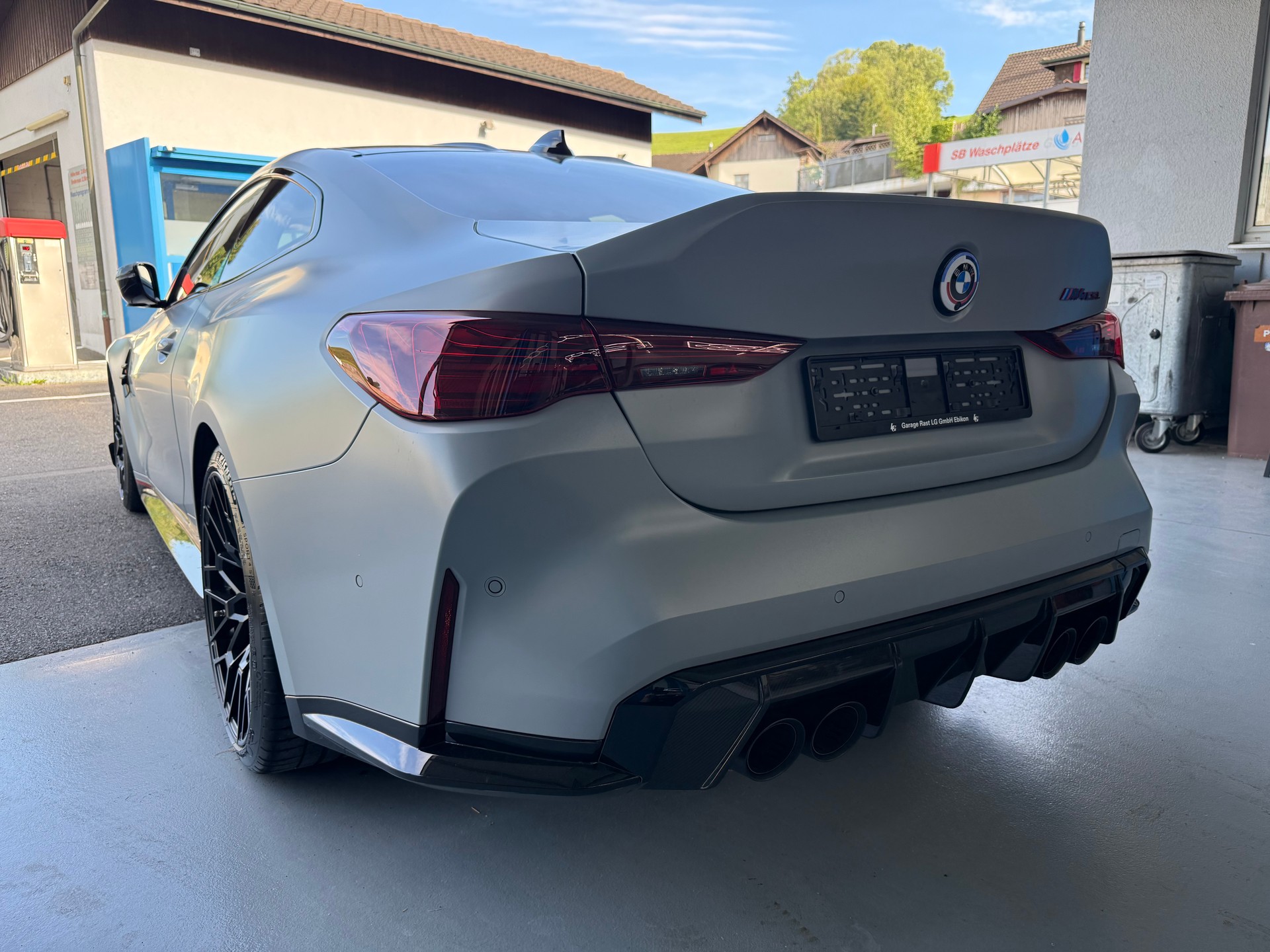 BMW M4 CSL Coupé-image-8