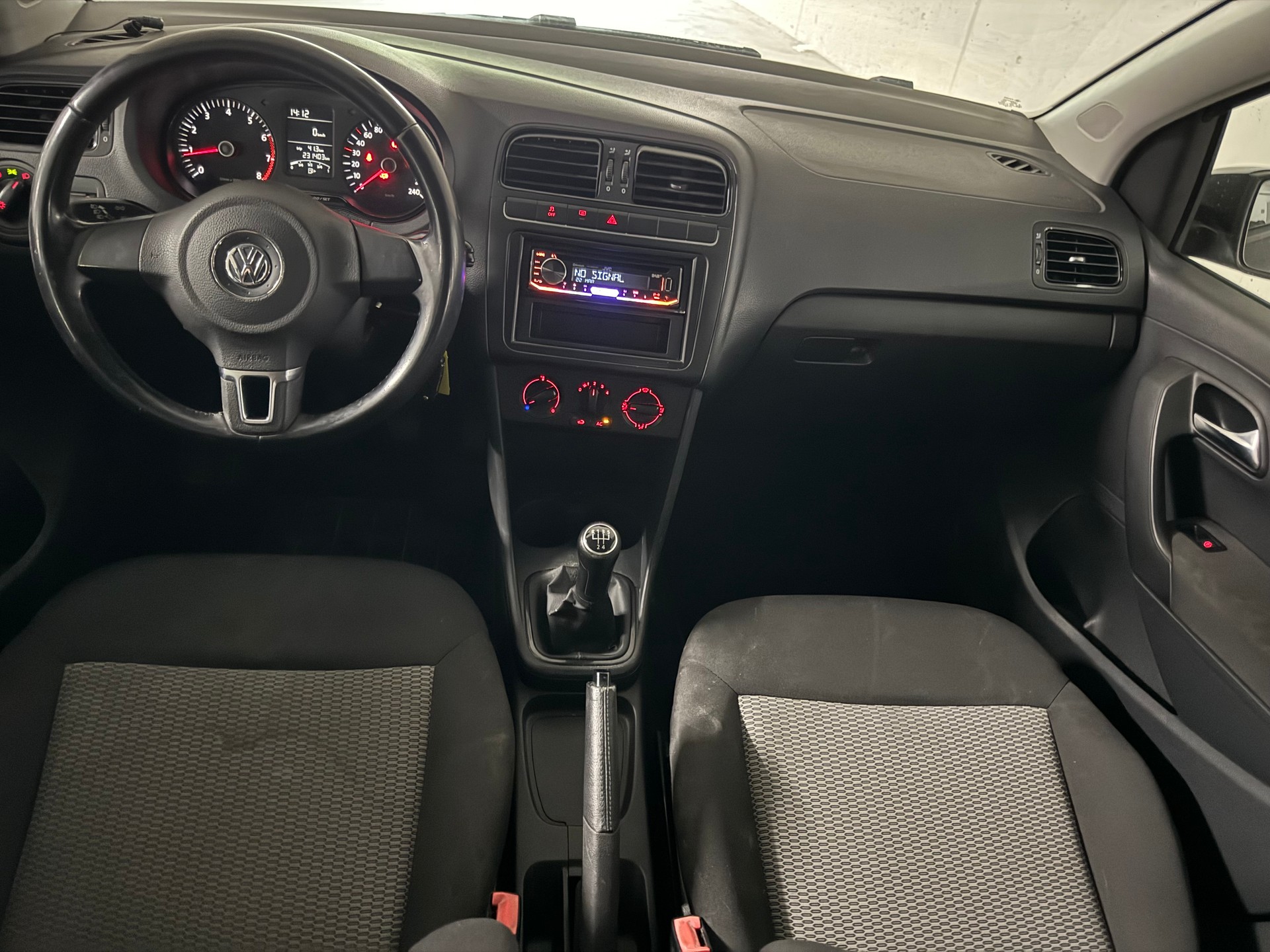 VW Polo 1.4 16V Comfortline-image-12