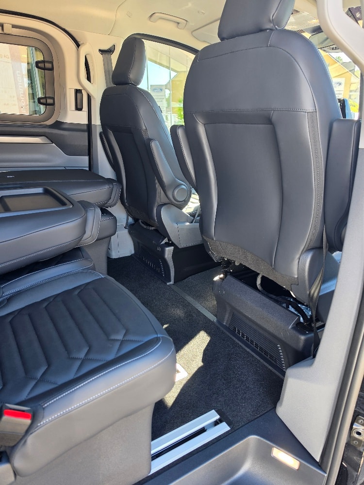 FORD Tourneo Bus 340 L1H1 PHEV TitaniumX-image-12