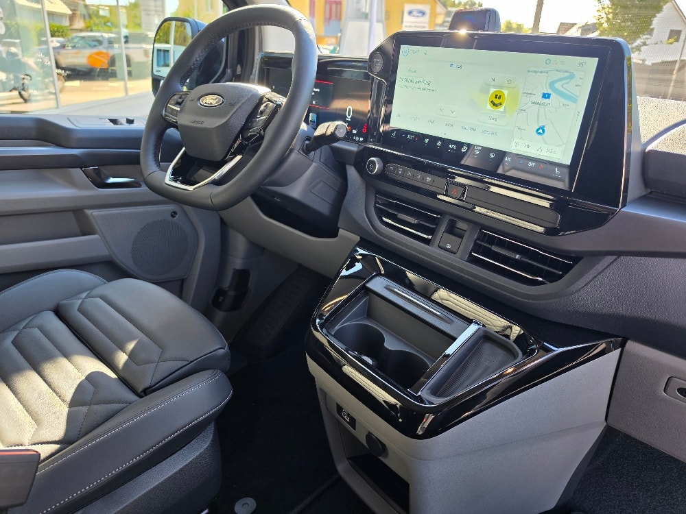 FORD Tourneo Bus 340 L1H1 PHEV TitaniumX-image-8