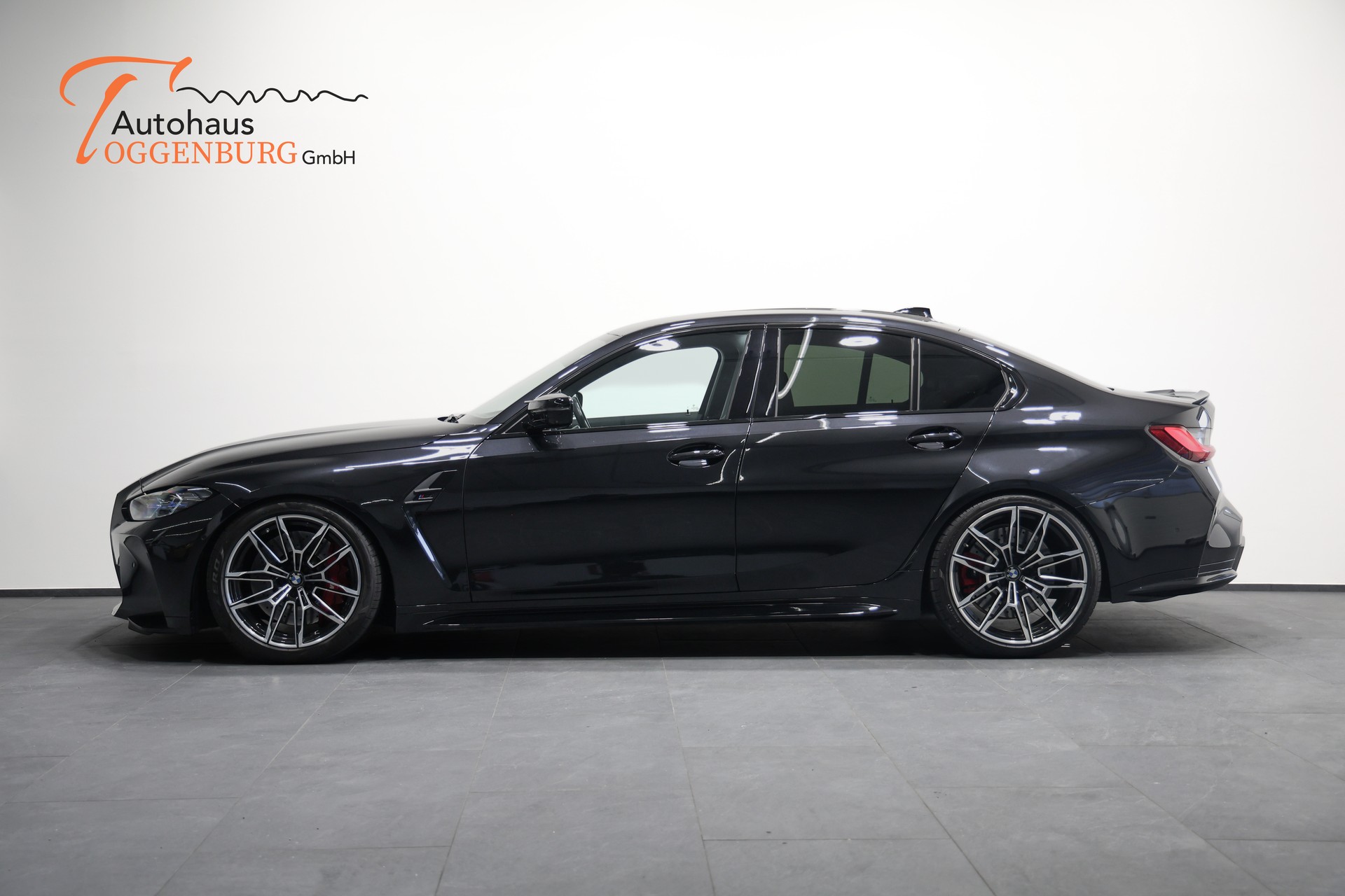 BMW M3 Competition M xDrive-image-11