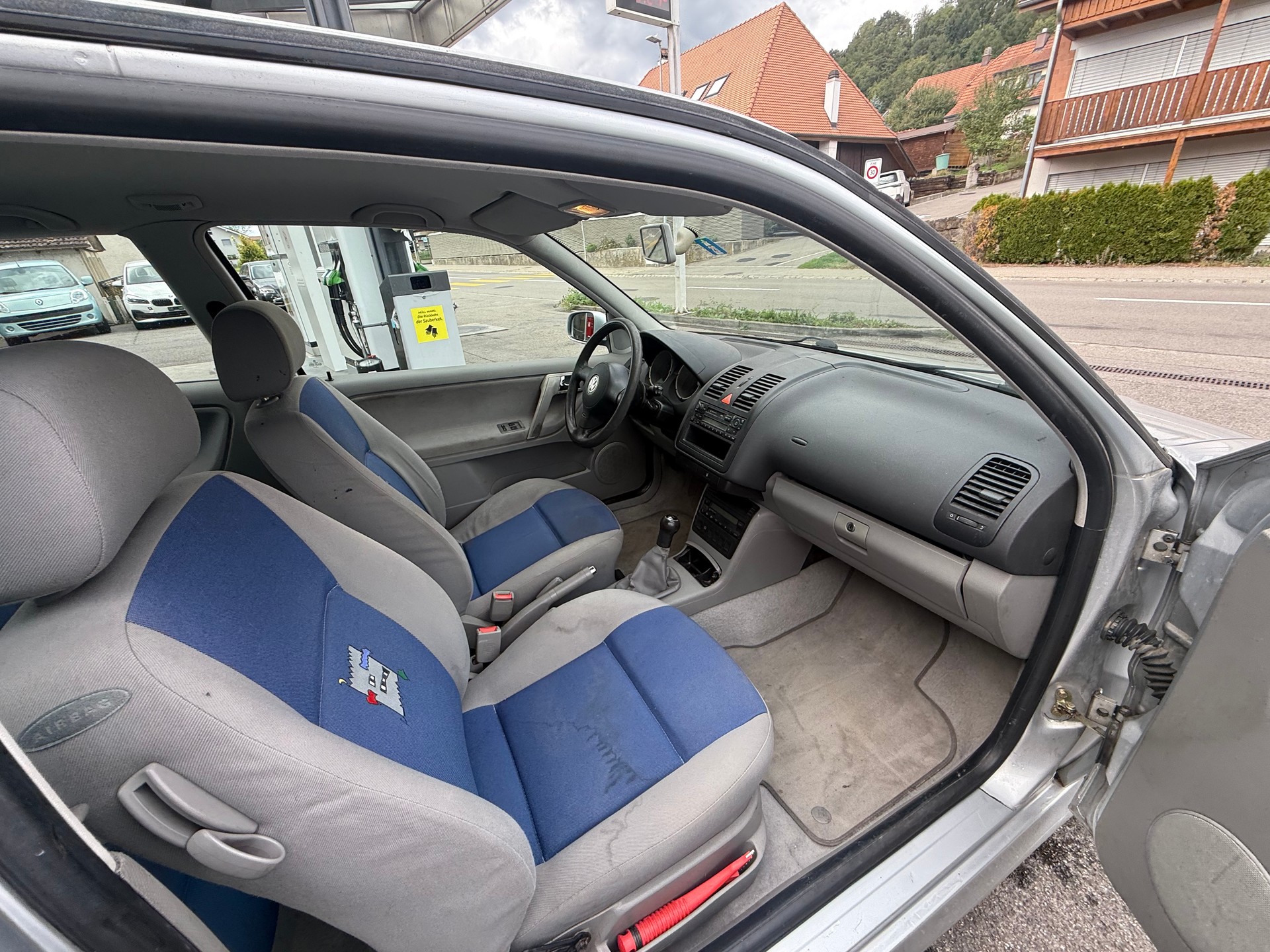 VW Polo 100 Highline-image-9