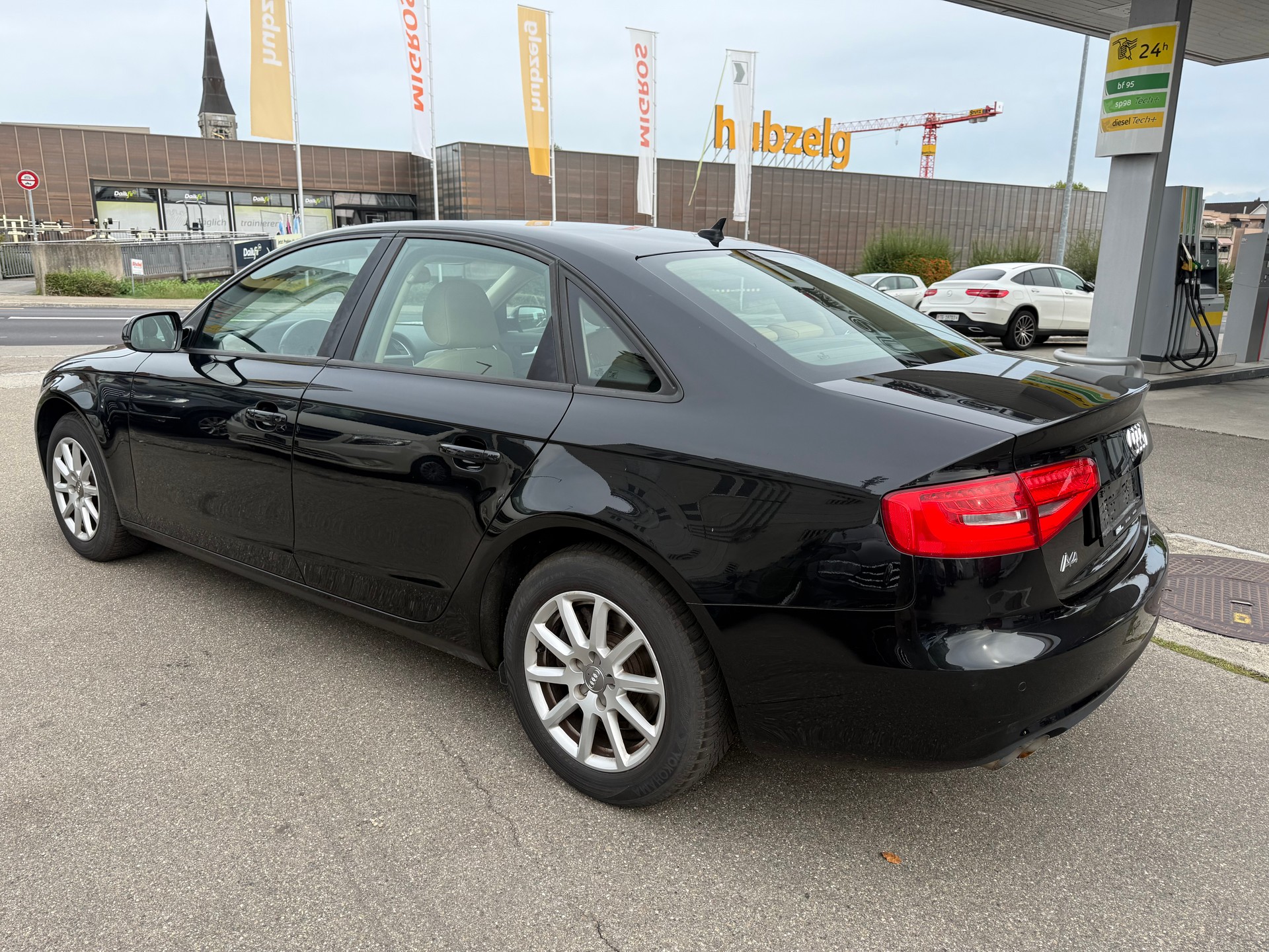 AUDI A4 Limousine 2.0 TDI multitronic-image-4