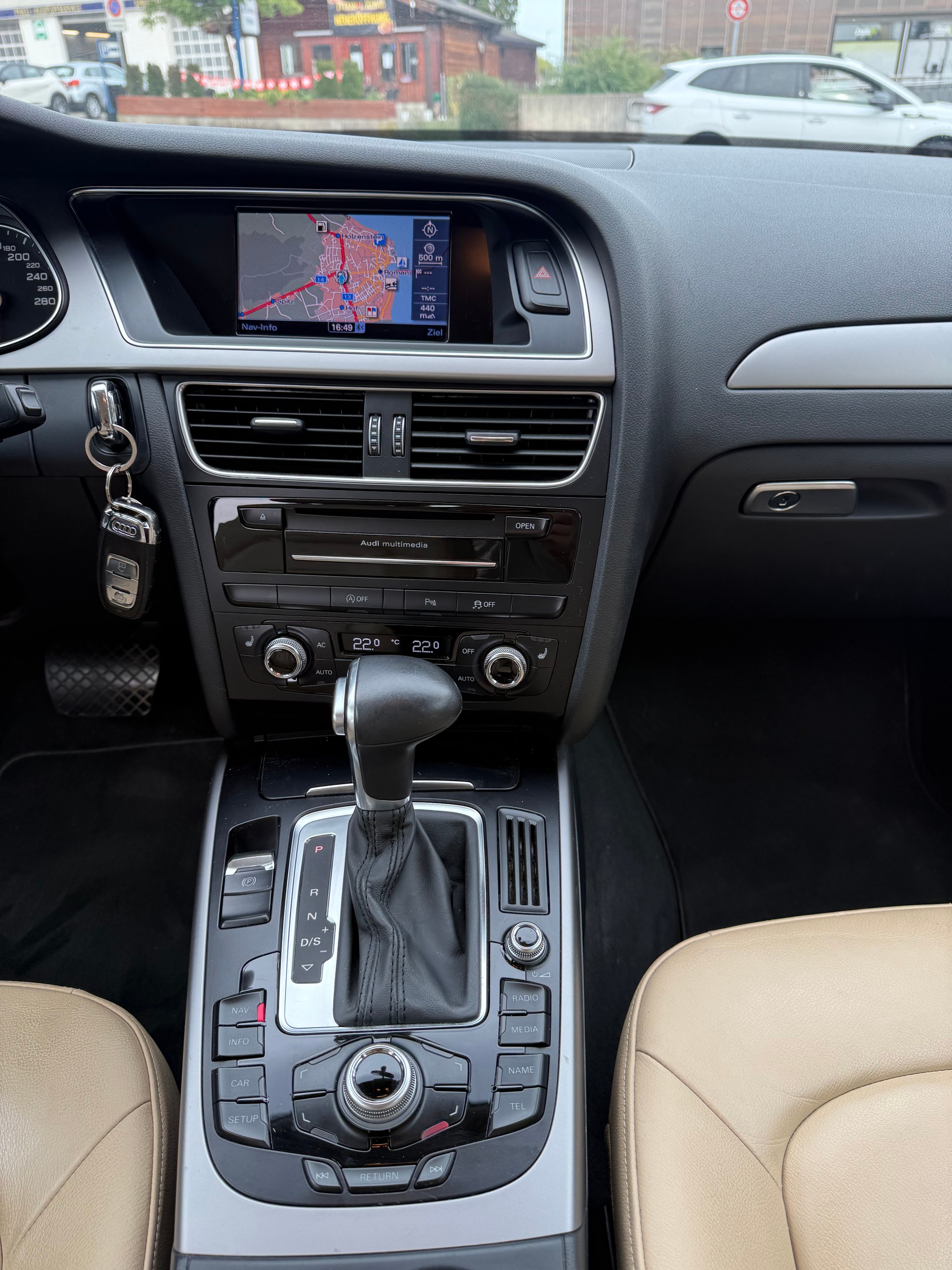 AUDI A4 Limousine 2.0 TDI multitronic-image-7