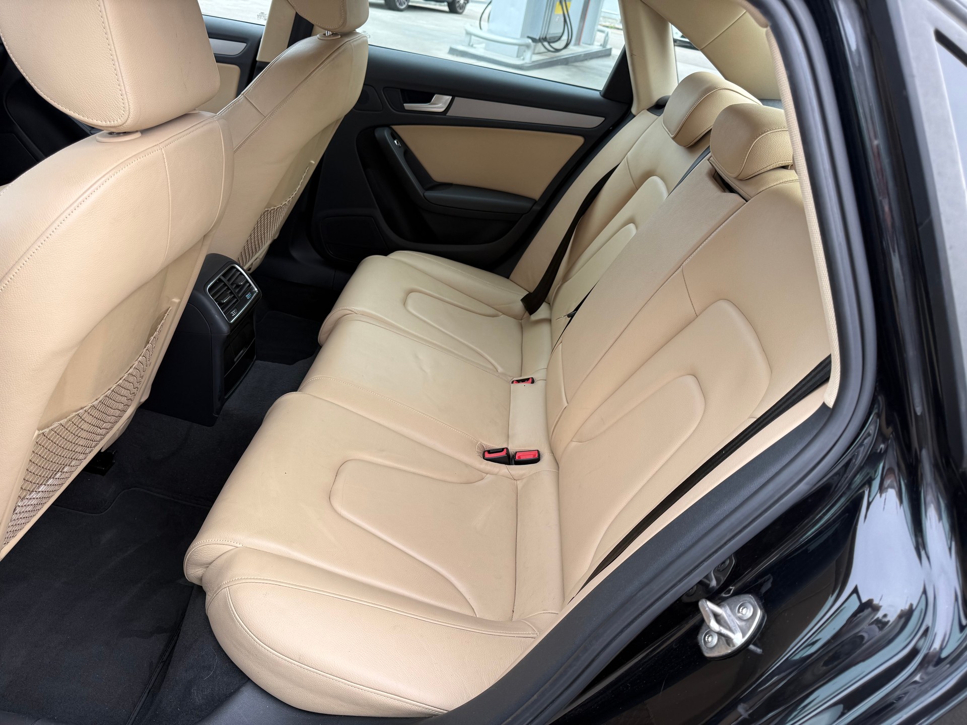 AUDI A4 Limousine 2.0 TDI multitronic-image-10