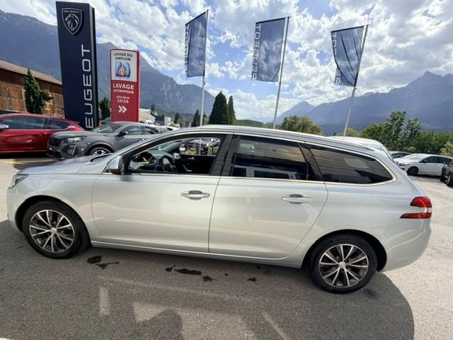 PEUGEOT 308 SW 1.6 BlueHDi Allure-image-8