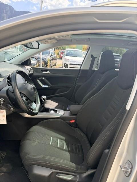 PEUGEOT 308 SW 1.6 BlueHDi Allure-image-4