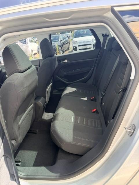 PEUGEOT 308 SW 1.6 BlueHDi Allure-image-5