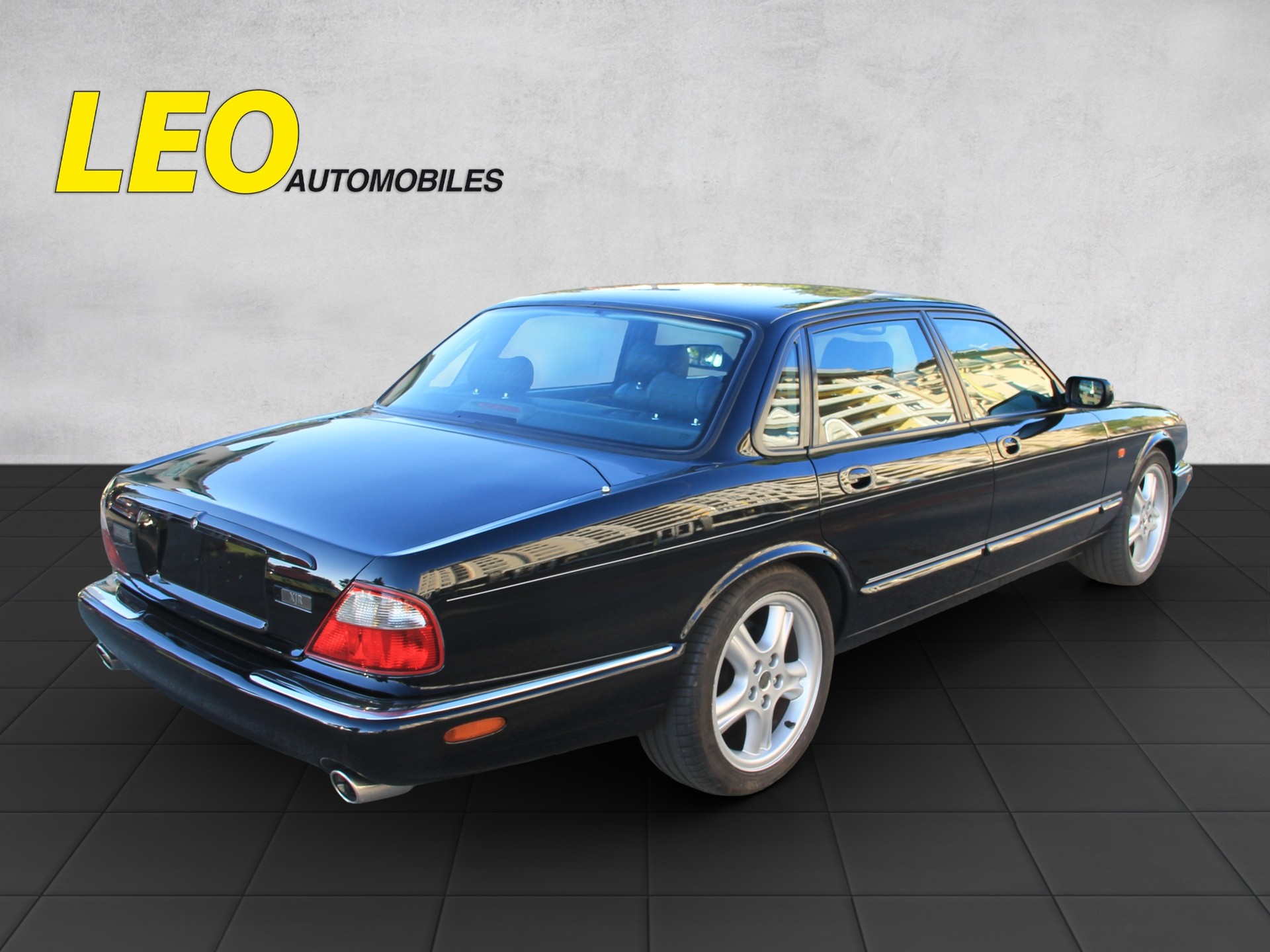 JAGUAR XJR 4.0 V8 S/C-image-3