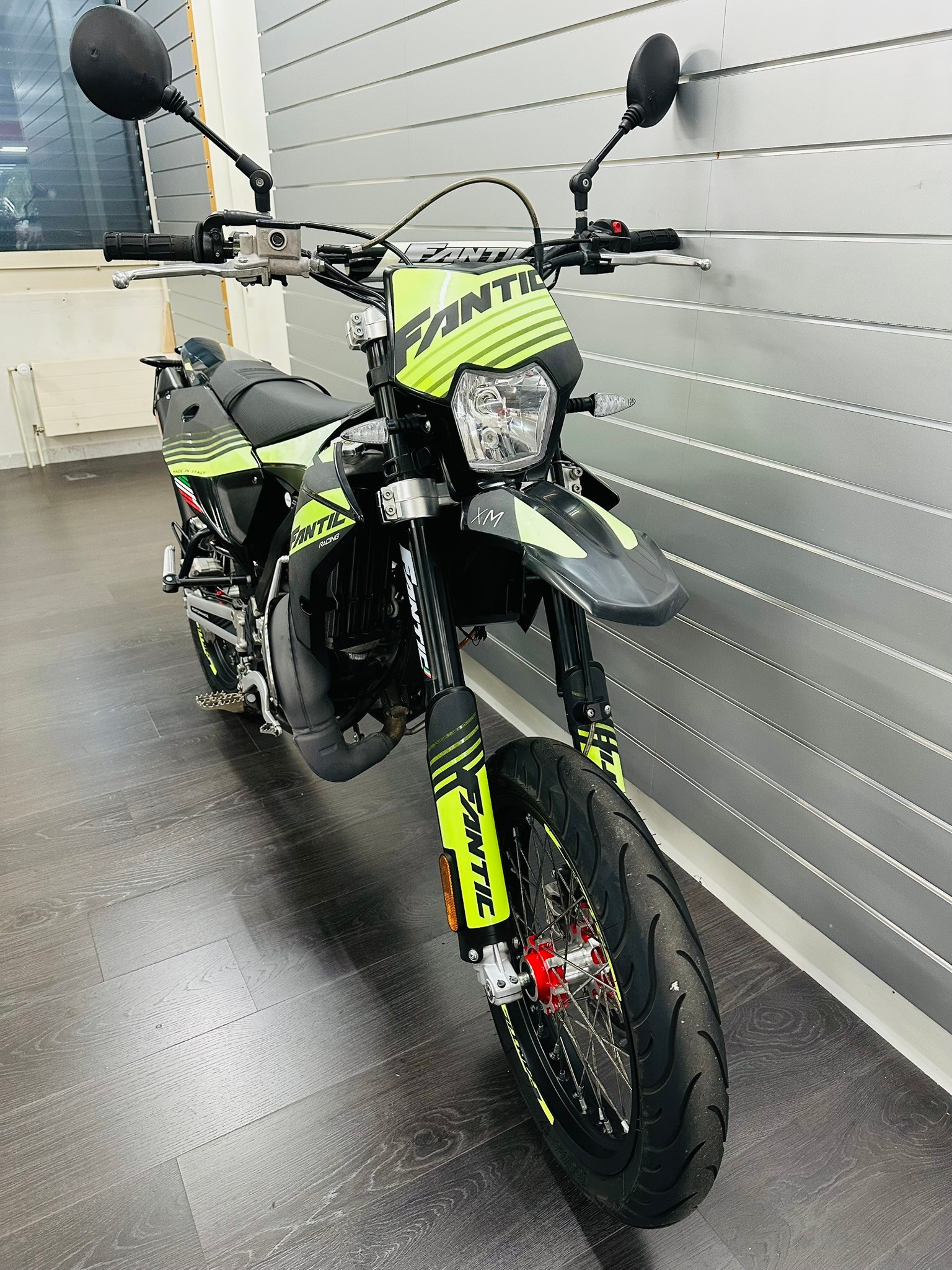 FANTIC XM 50 Motard Performance-showroom-element-2