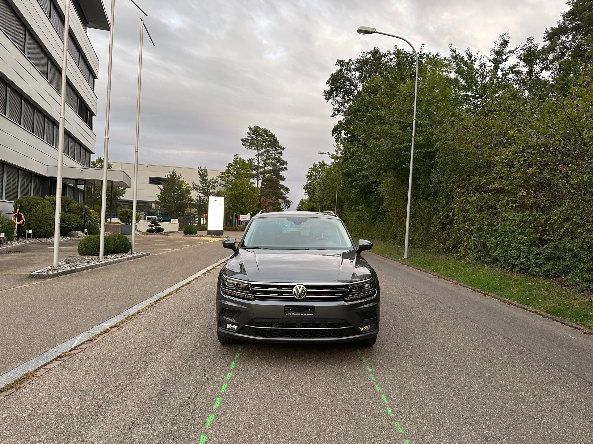 VW Tiguan 2.0 TDI SCR Highline 4Motion DSG-image-2