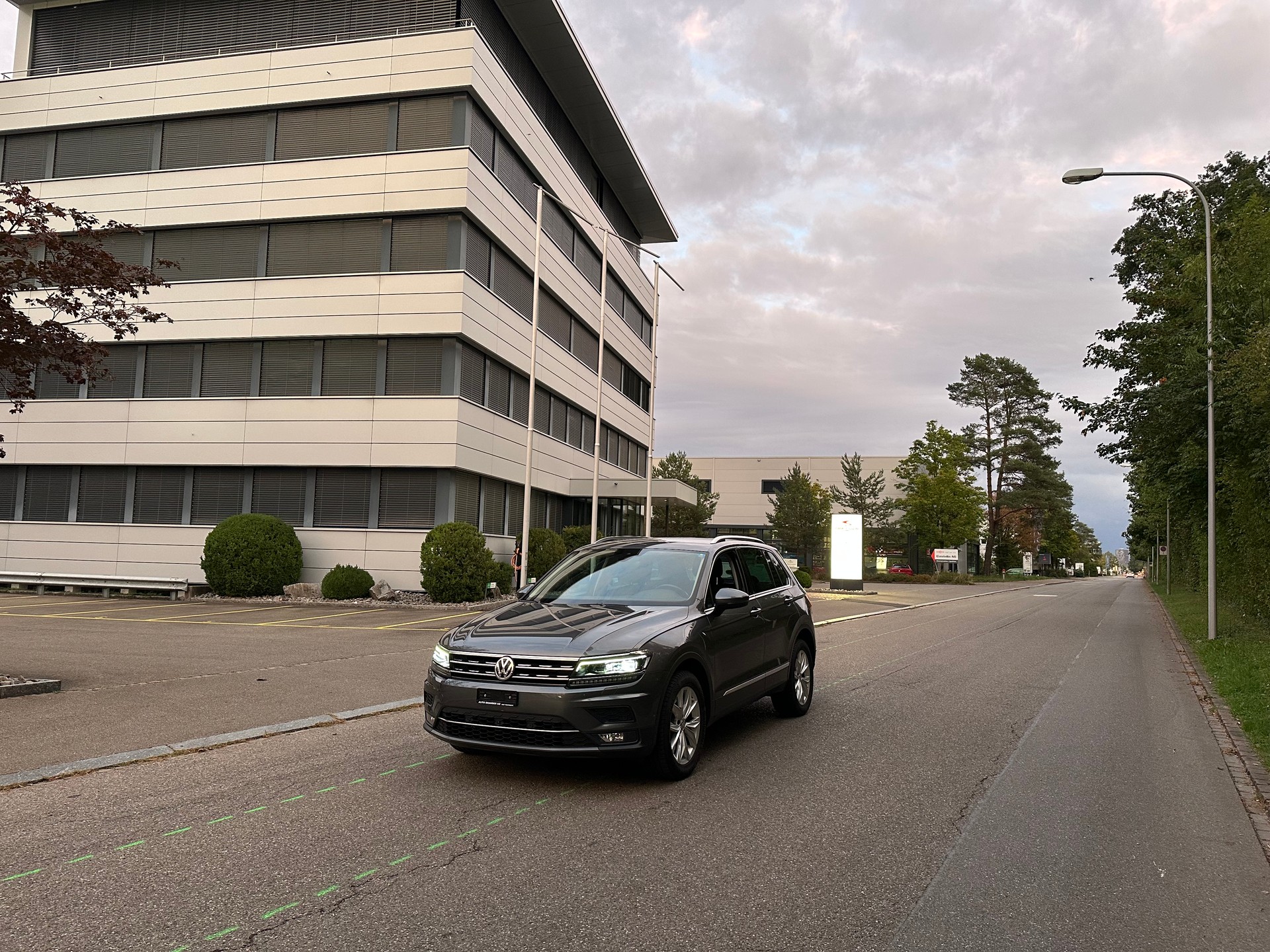 VW Tiguan 2.0 TDI SCR Highline 4Motion DSG-image-11