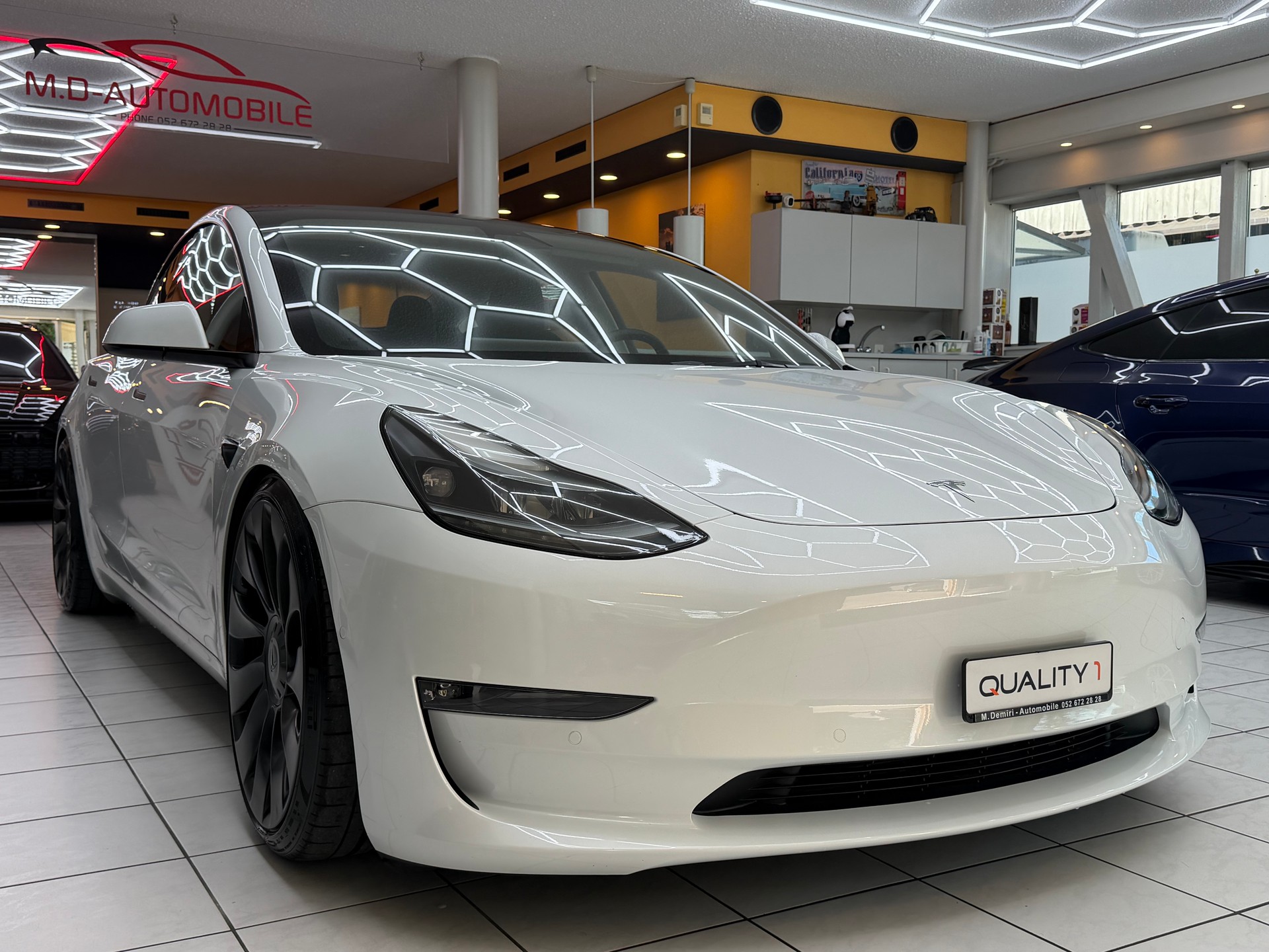 TESLA Model 3 Performance D-image-2